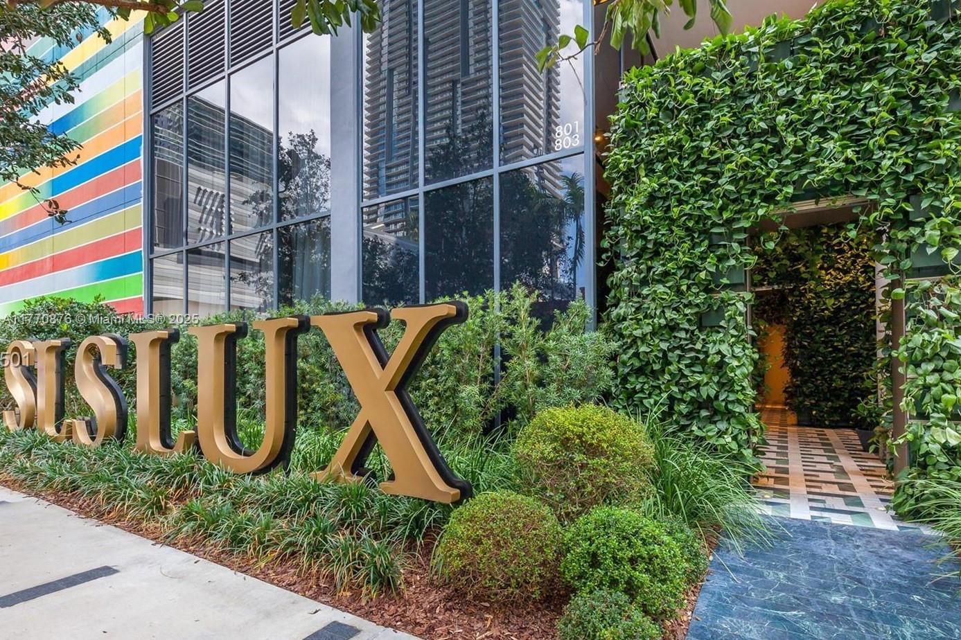 Condo for Sale in Miami, FL