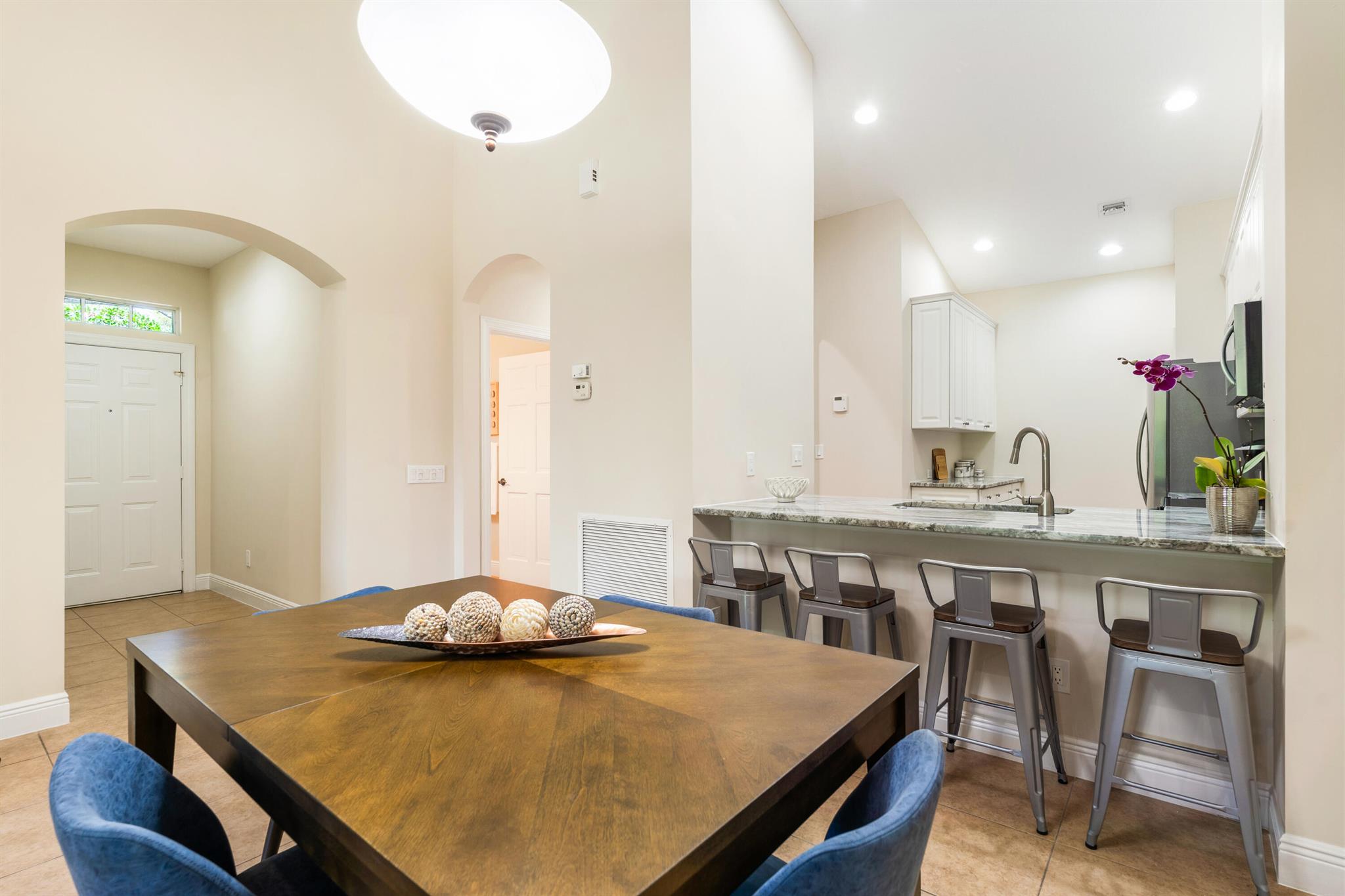 Homes for sale in Vero Beach, FL | 4325 Cross Court, Vero Beach, FL 32967 | MLS# R11075081