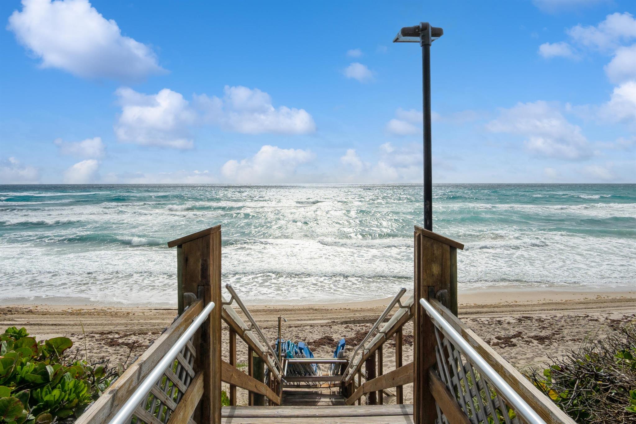 Thirty Two Hundred Condo