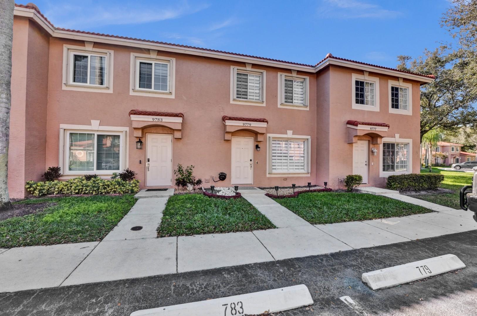 9779 Kamena Cir Boynton Beach FL 33436 | F10494549