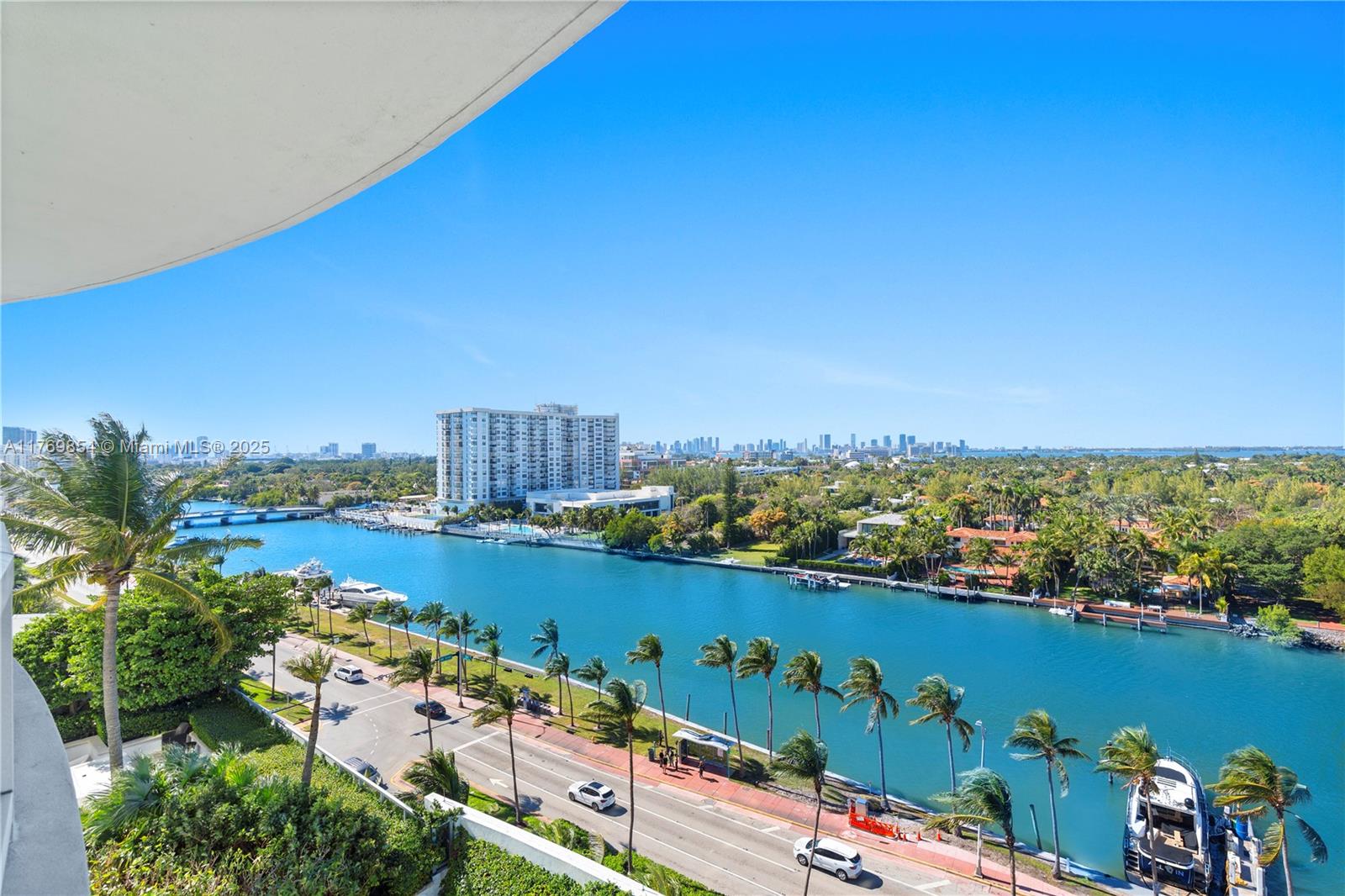 Fontainebleau II Condo