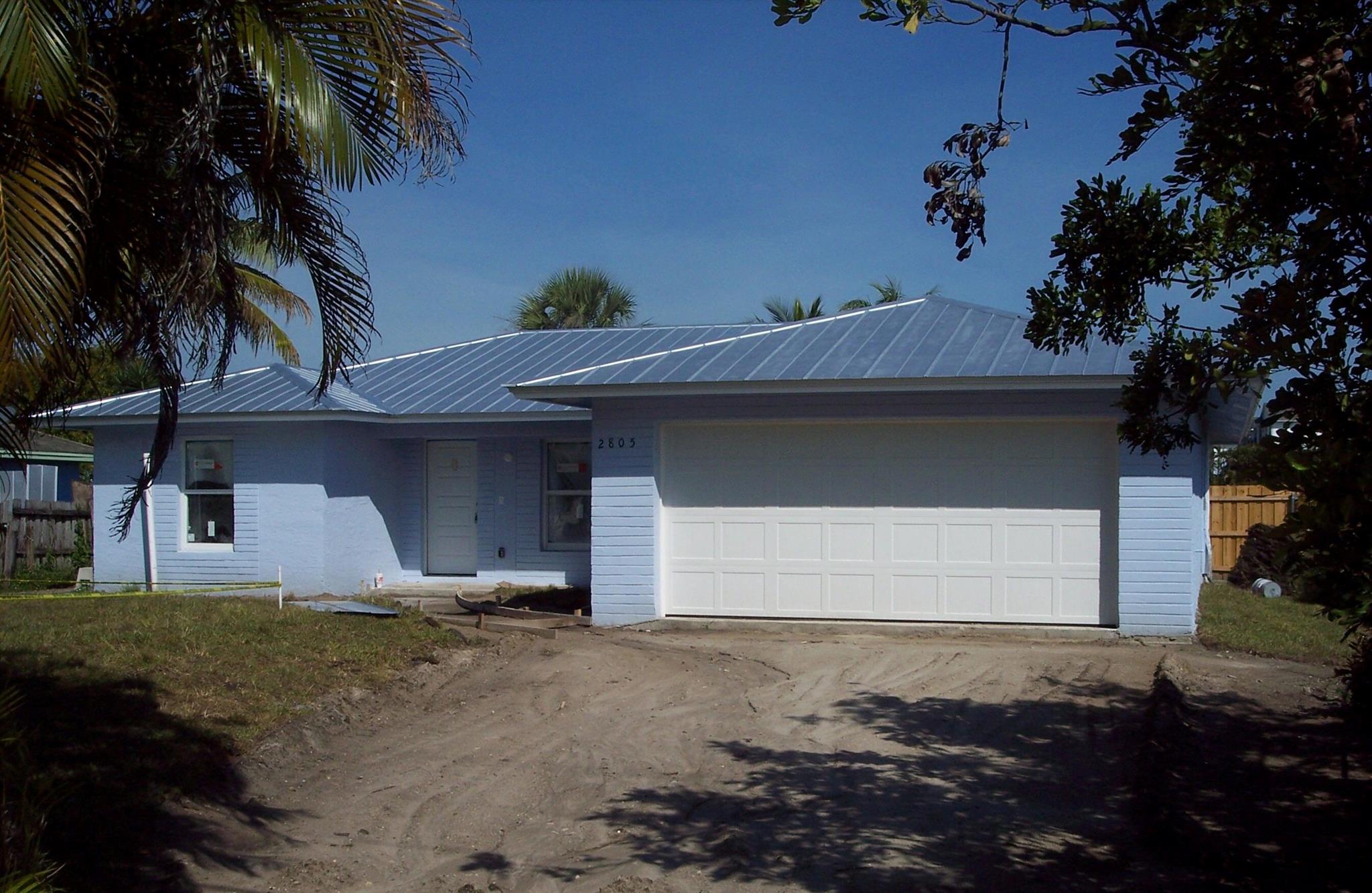 Homes for sale in Stuart, FL | 2805 Se Carroll Street, Stuart, FL 34997 | MLS# R11075395