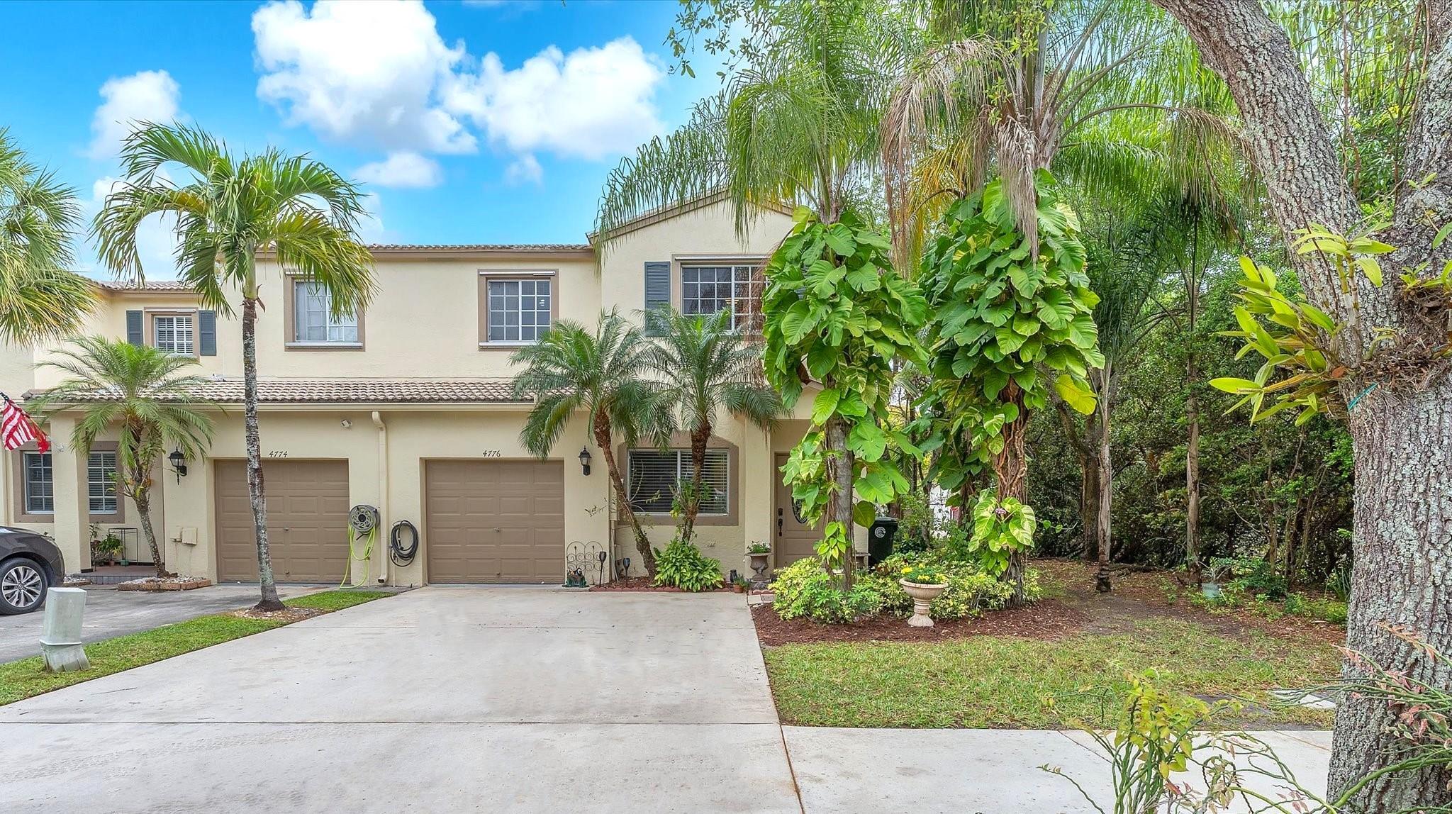 Homes for sale in Coconut Creek, FL | 4776 Lago Vista Dr, Coconut Creek, FL 33073 | MLS# F10494682