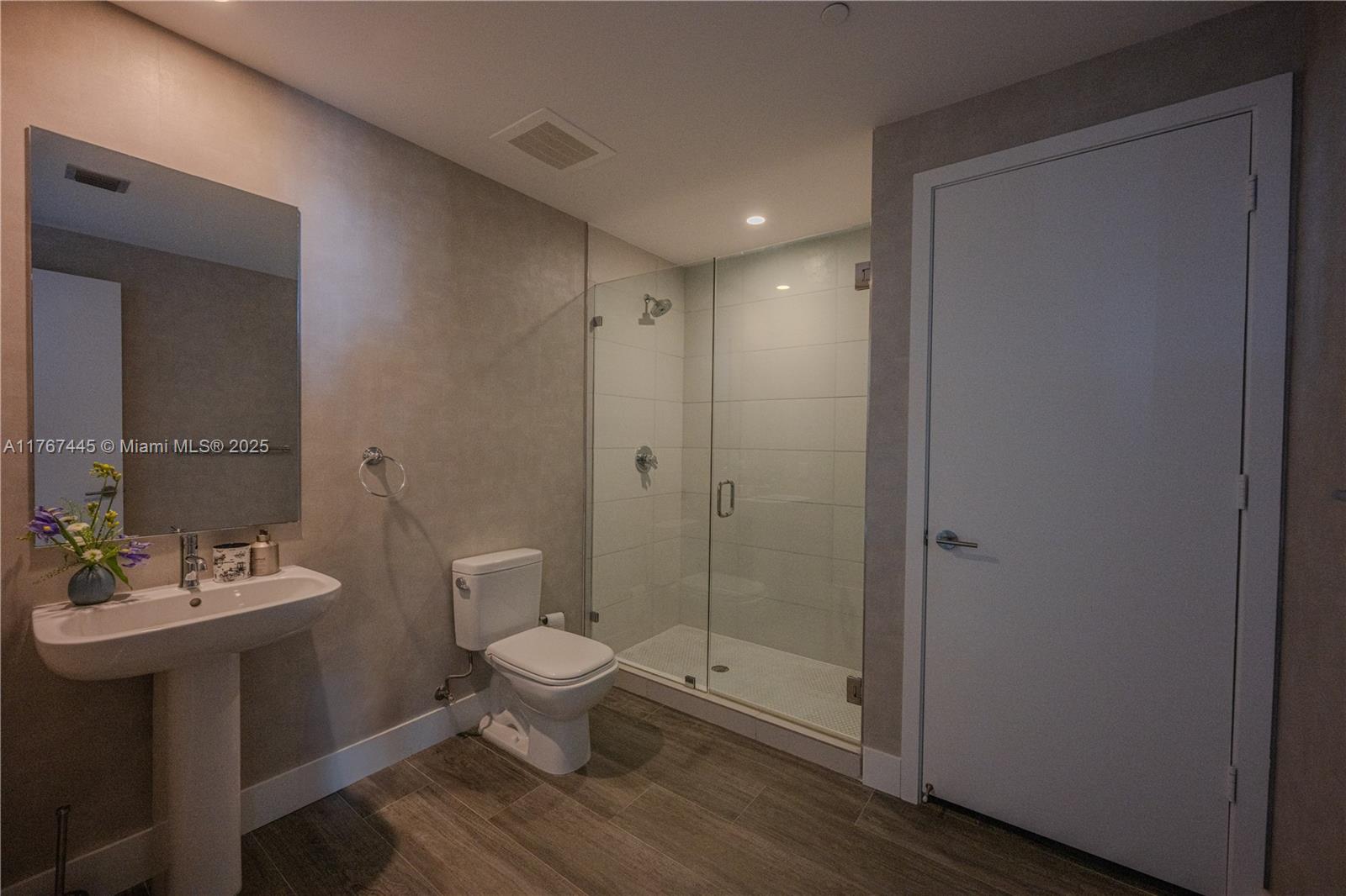 2900 NE 7th Ave #2407, Miami FL 33137