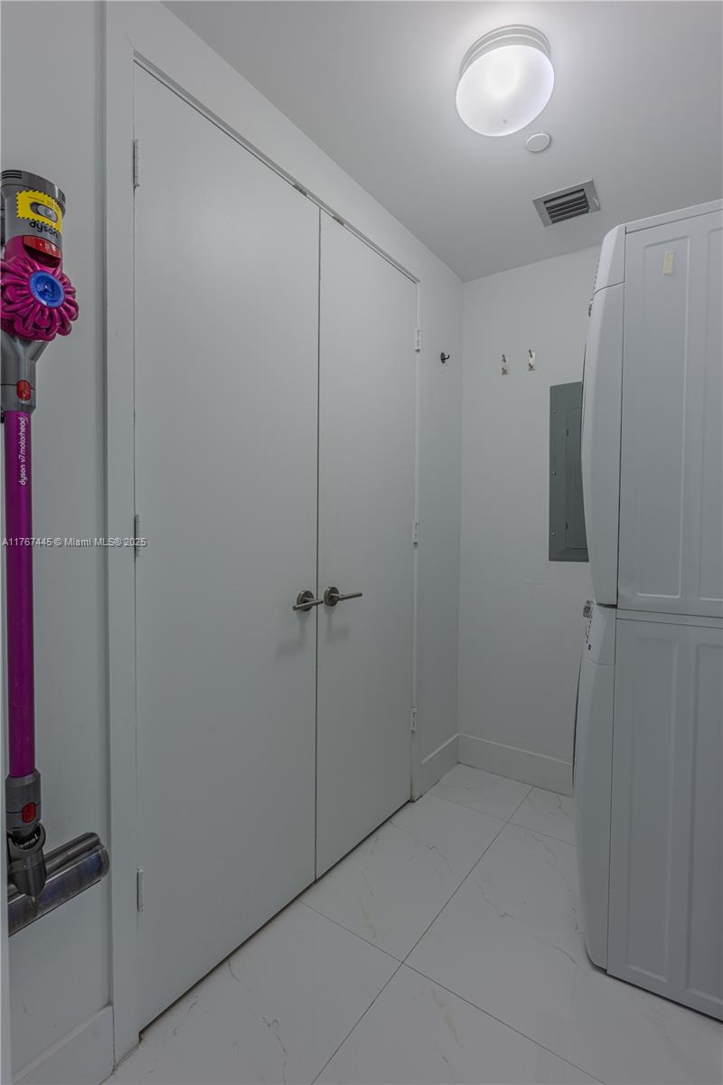2900 NE 7th Ave #2407, Miami FL 33137