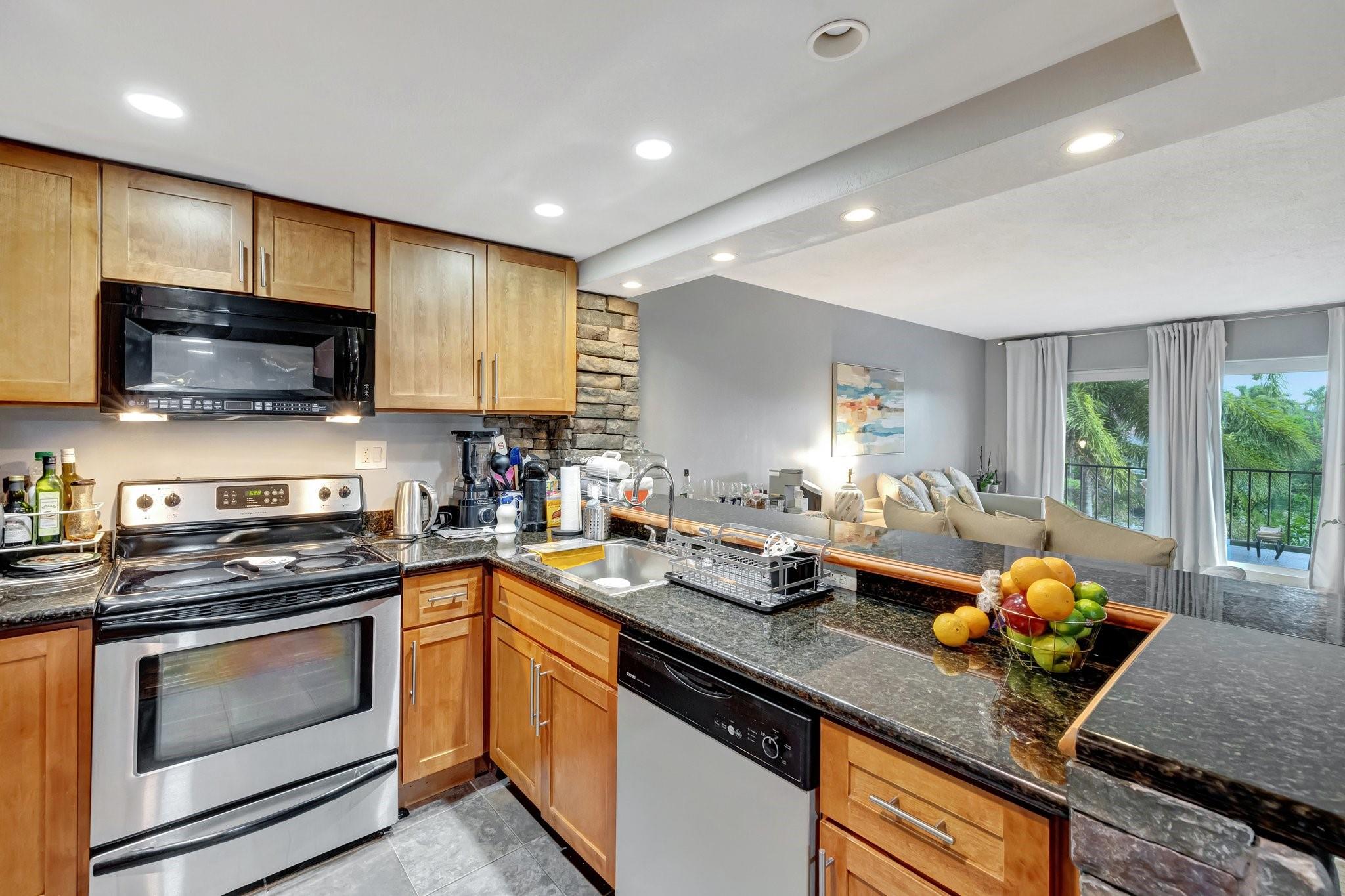 Homes for sale in Wilton Manors, FL | 3004 Ne 5Th Ter #208-C, Wilton Manors, FL 33334 | MLS# F10494624