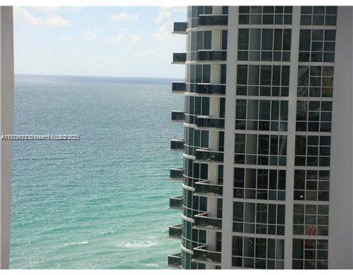 Condo for Sale in Sunny Isles Beach, FL