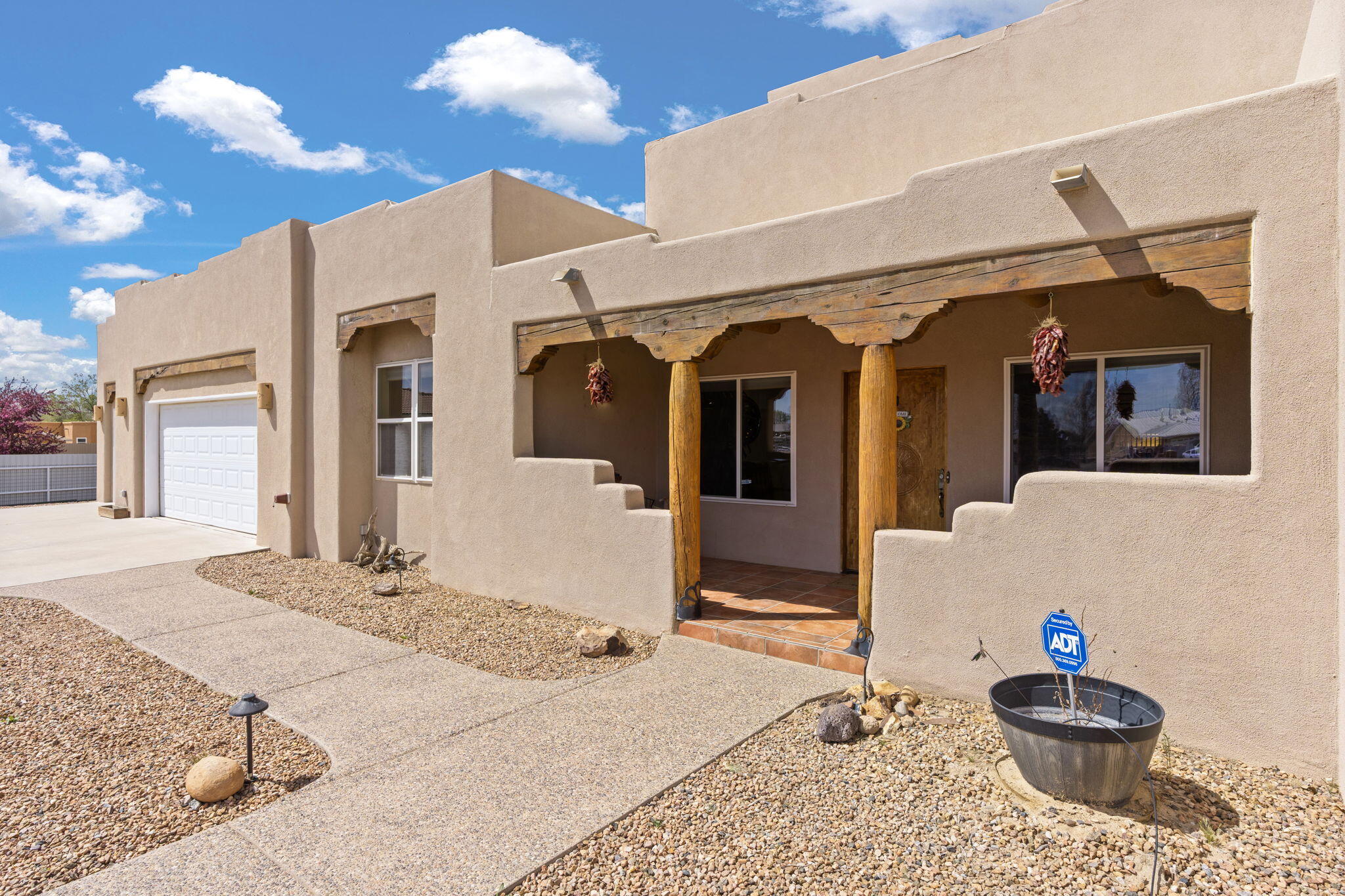 Homes for sale in Bosque Farms, NM | 650 Barnett Rd, Bosque Farms, NM 87068 | MLS# 1080867