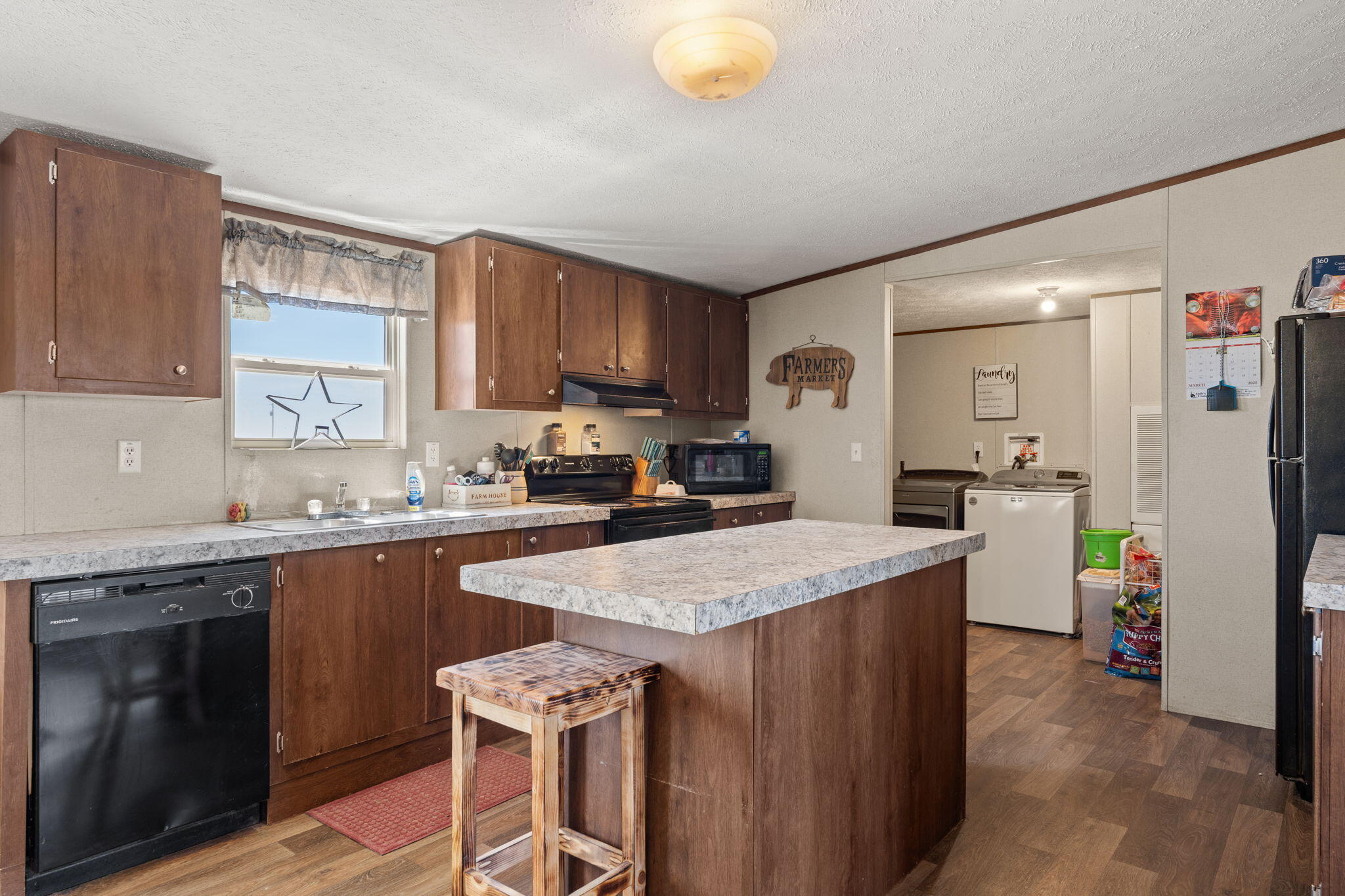 Homes for sale in Moriarty, NM | 237 Madrid Ave, Moriarty, NM 87035 | MLS# 1080882