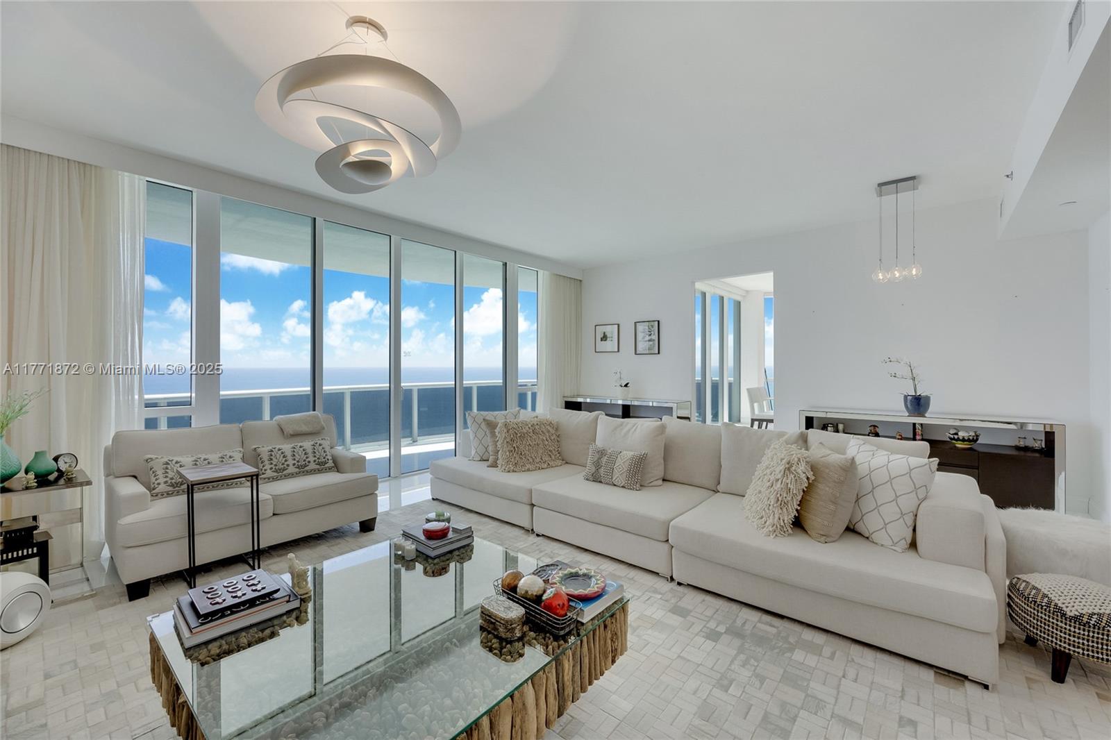 Apartamento en Venta en Sunny Isles Beach, FL