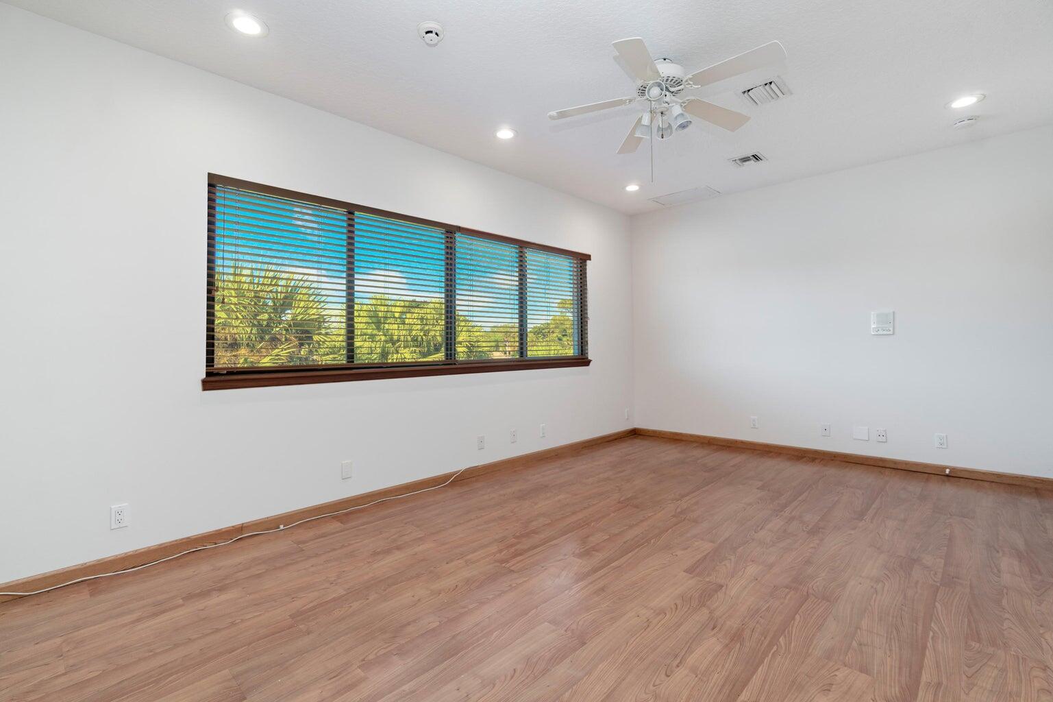 10 Surrey Road Palm Beach Gardens FL 33418 | R11076220