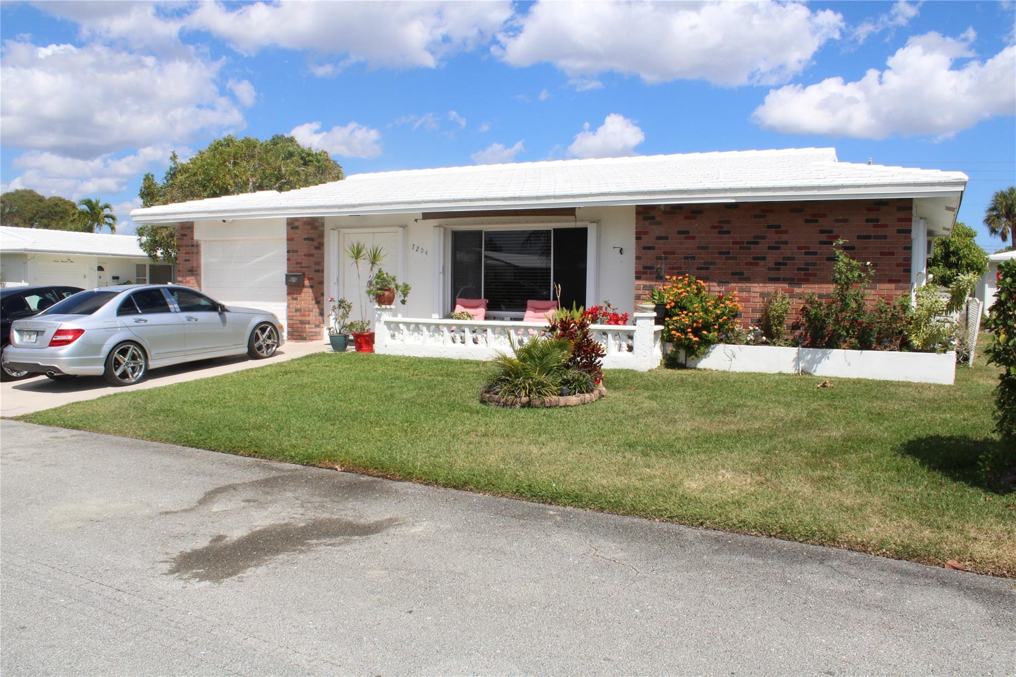 7204 Nw 71st Ave Tamarac FL 33321 | F10495098