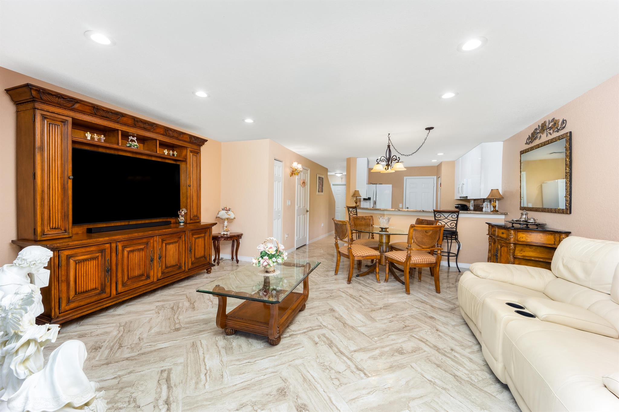 Homes for sale in Stuart, FL | 2974 Se Lexington Lakes Dr, Stuart, FL 34994 | MLS# R11076309