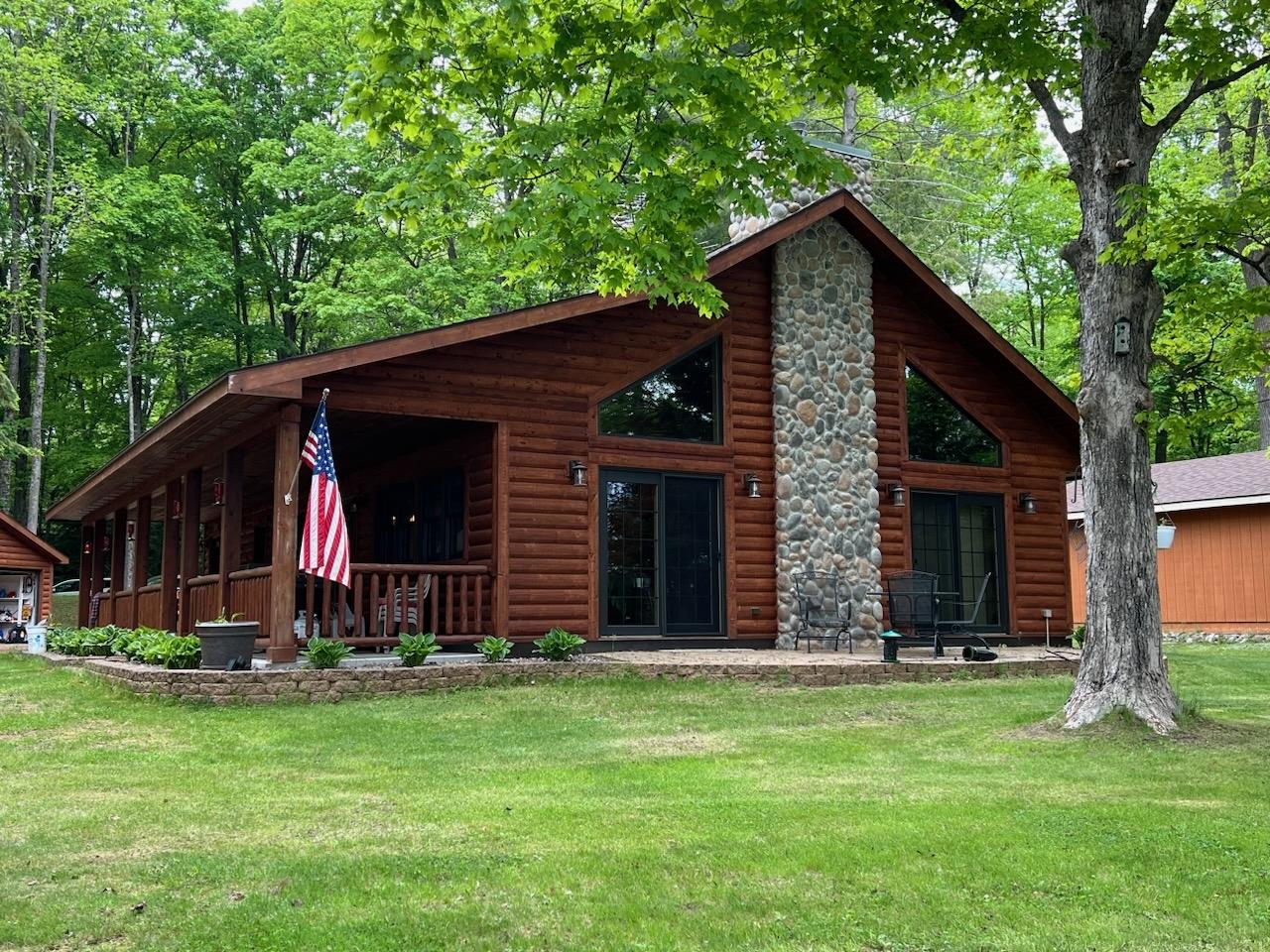 Amber Lake Property 8744 Amber Lake Rd W Photo 1