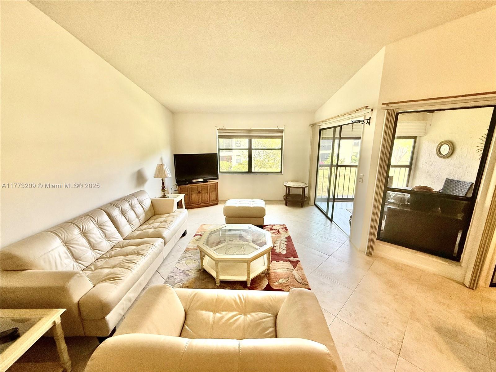 Homes for sale in Green Acres, FL | 3310 Perimeter Dr #3310, Green Acres, FL 33467 | MLS# A11773209