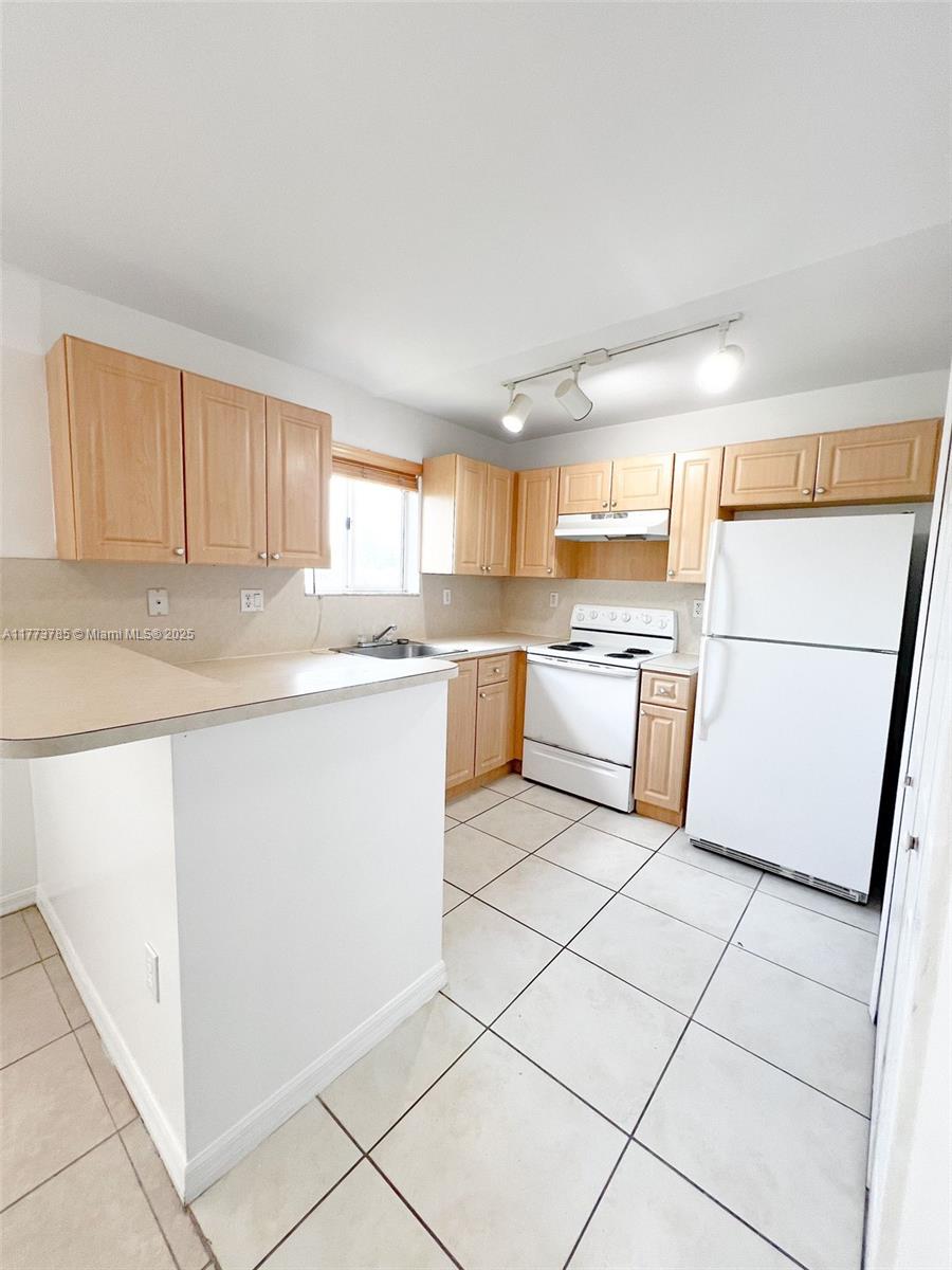 Venetia Gardens South Con