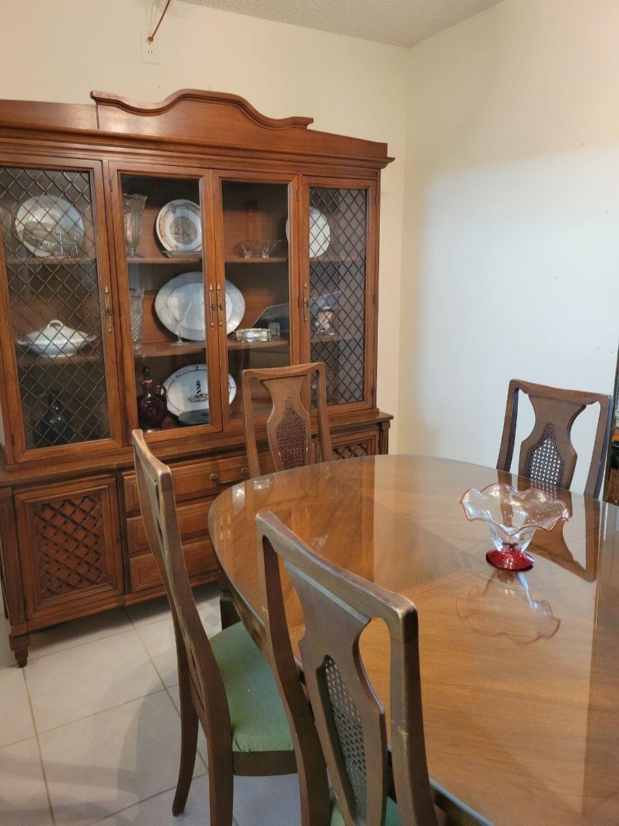 Homes for sale in Greenacres, FL | 320 Knotty Pine Circle #C2, Greenacres, FL 33463 | MLS# R11076860