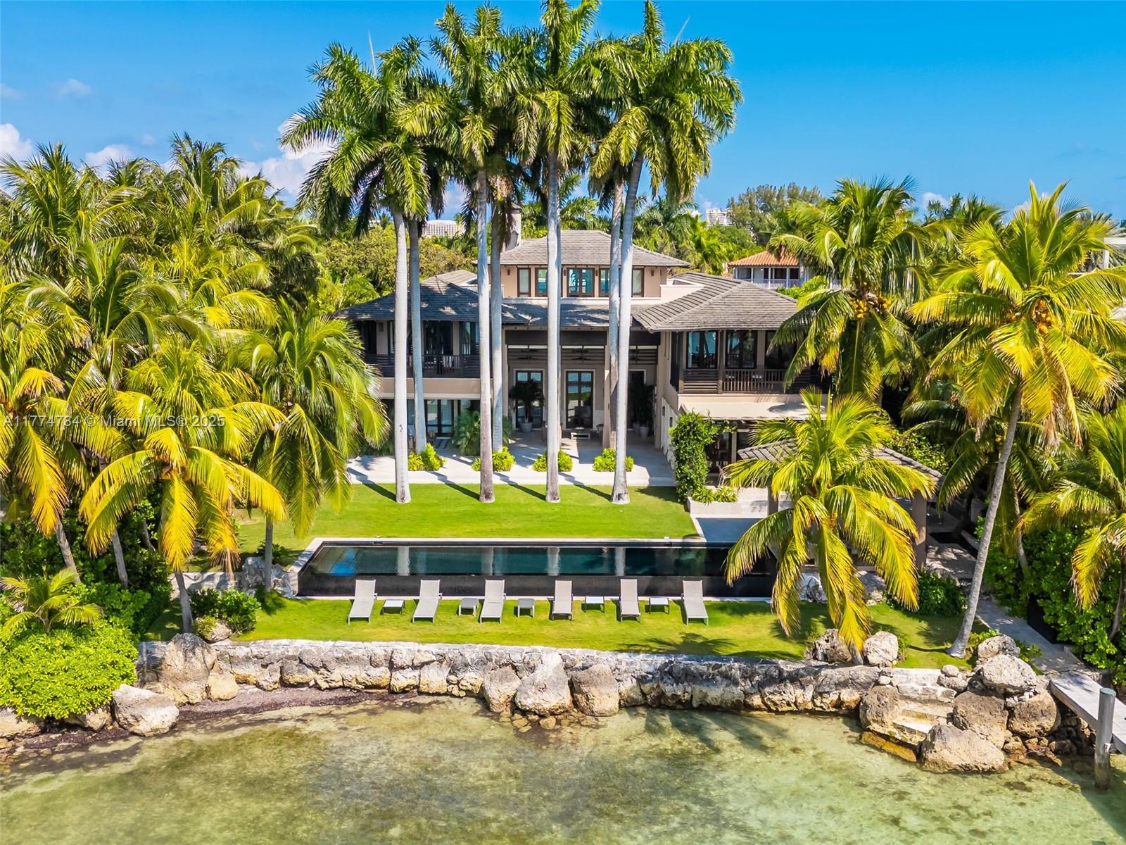 9 Harbor Pt Key Biscayne, FL 33149