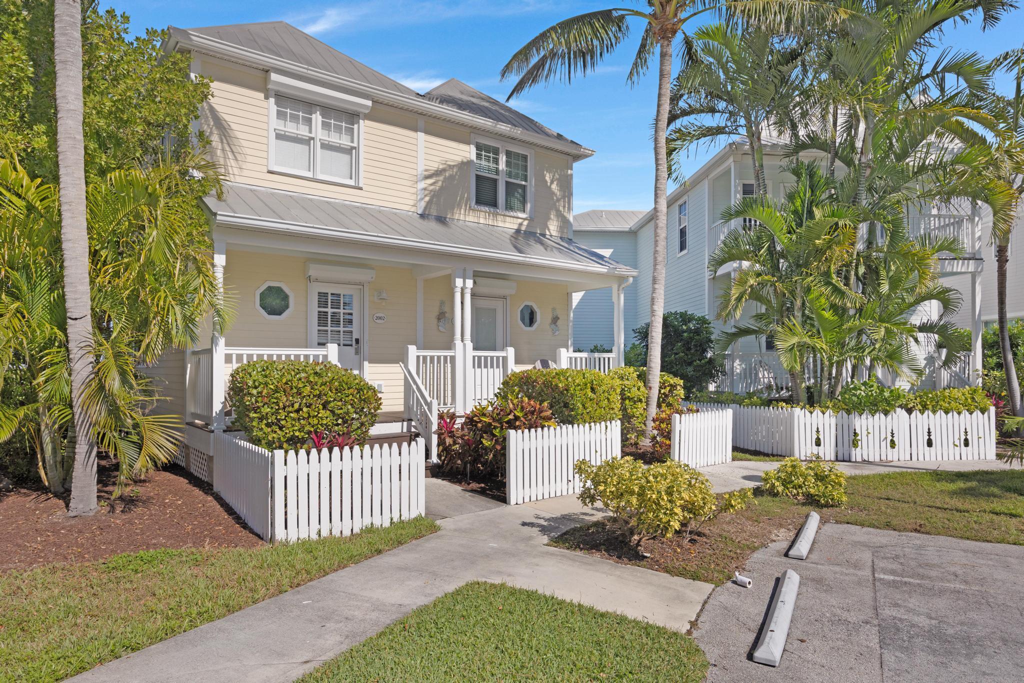 Homes for sale in Duck Key, FL | 2002 Marina Villa Dr, Duck Key, FL 33050 | MLS# R11077294