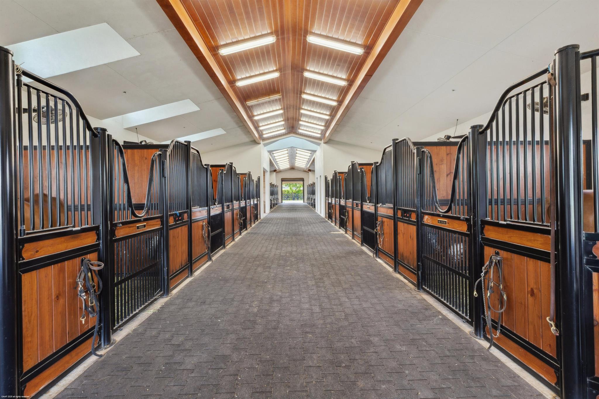 Homes for sale in Wellington, FL | 14255 Rolling Rock Pl, Wellington, FL 33414 | MLS# R11077308