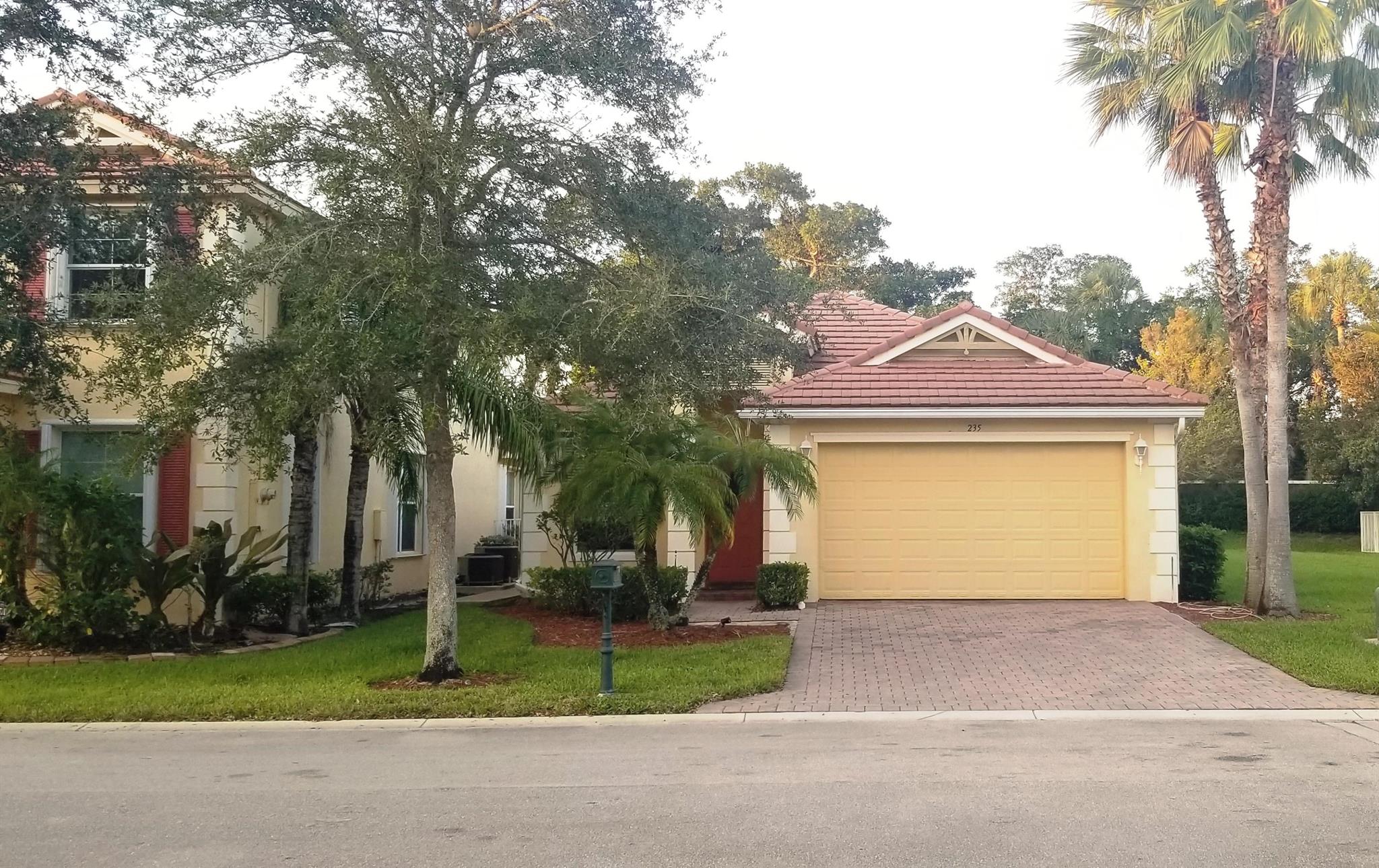 235 Belle Grove Lane Royal Palm Beach FL 33411 | R11077399