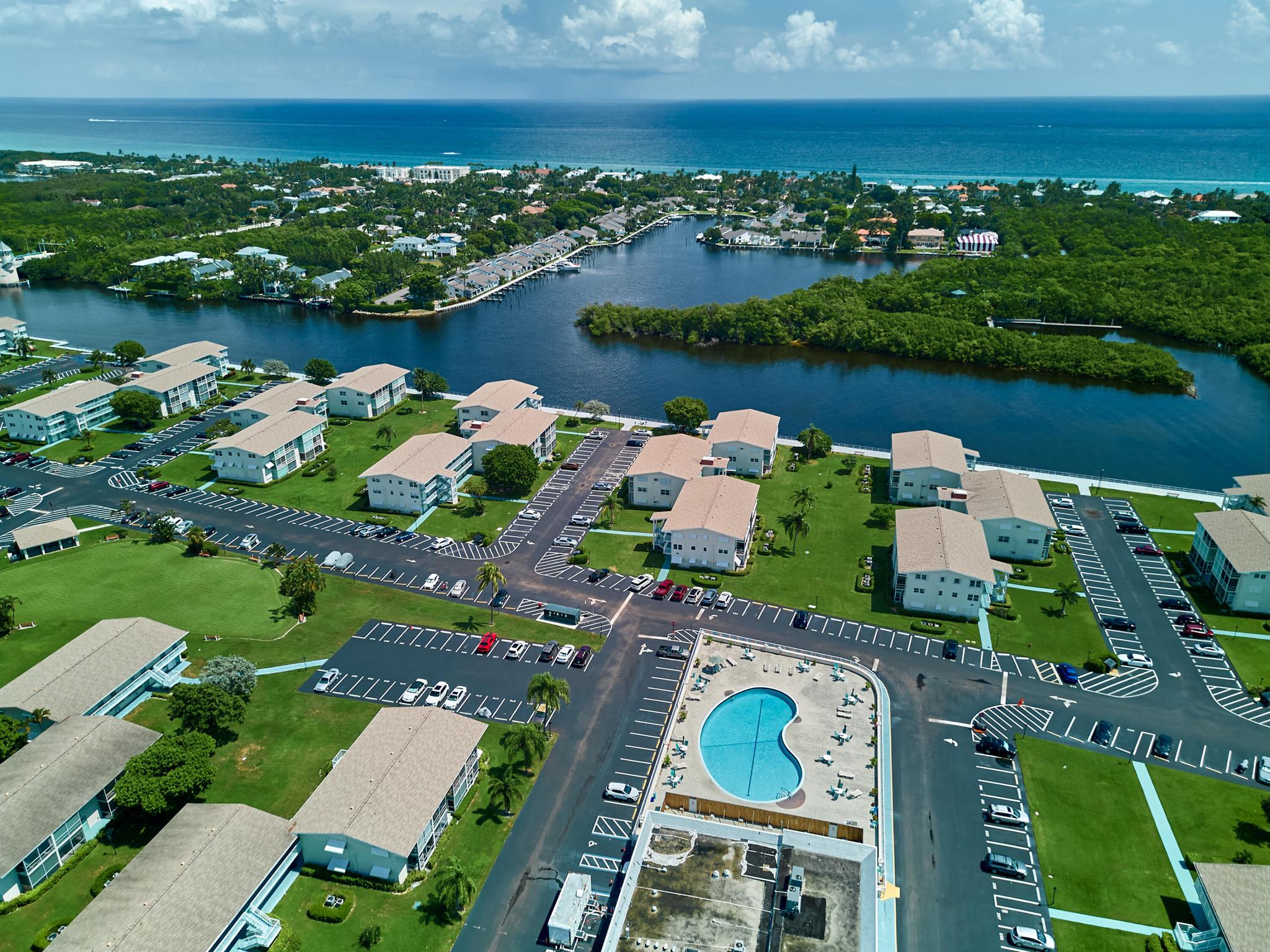 Homes for sale in Boynton Beach, FL | 880 Horizons W #102, Boynton Beach, FL 33435 | MLS# R11077529