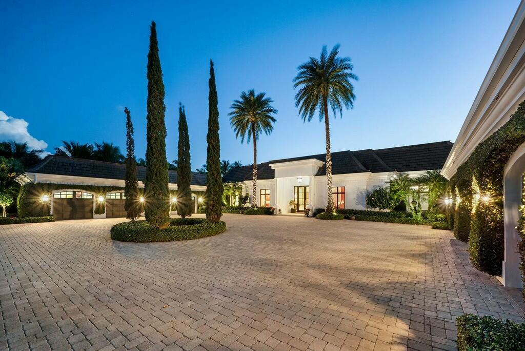 Homes for sale in Jupiter Island, FL | 100 Harbor Way, Jupiter Island, FL 33455 | MLS# R11077605