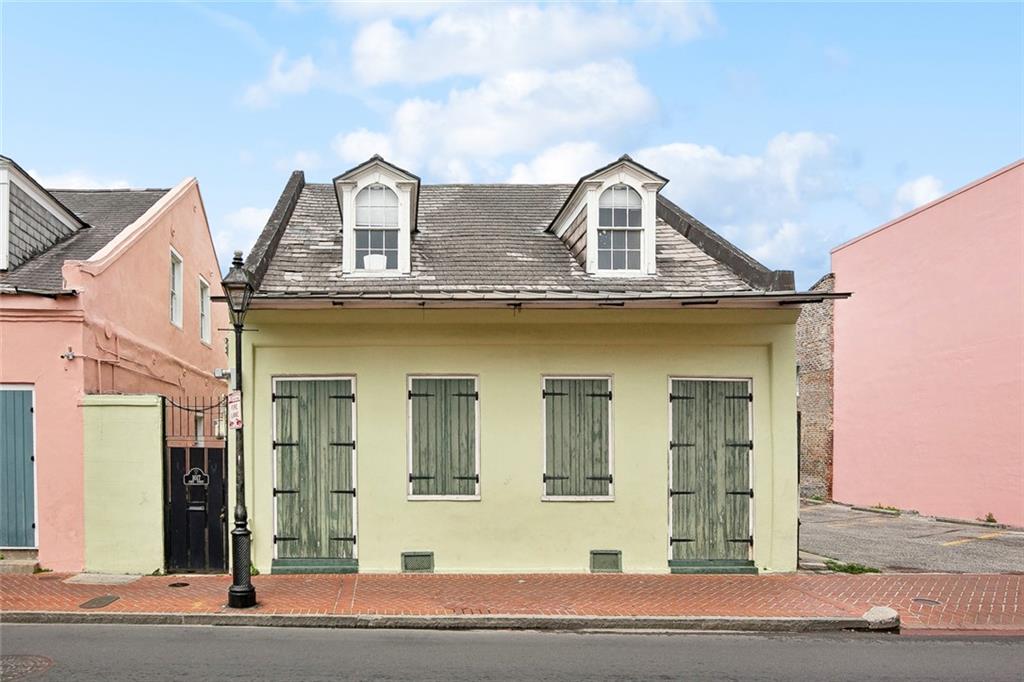 1017-conti-st-2-new-orleans-la-70112/hzid_9774b7a3