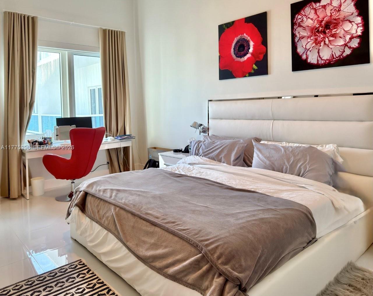 Roney Palace Condo