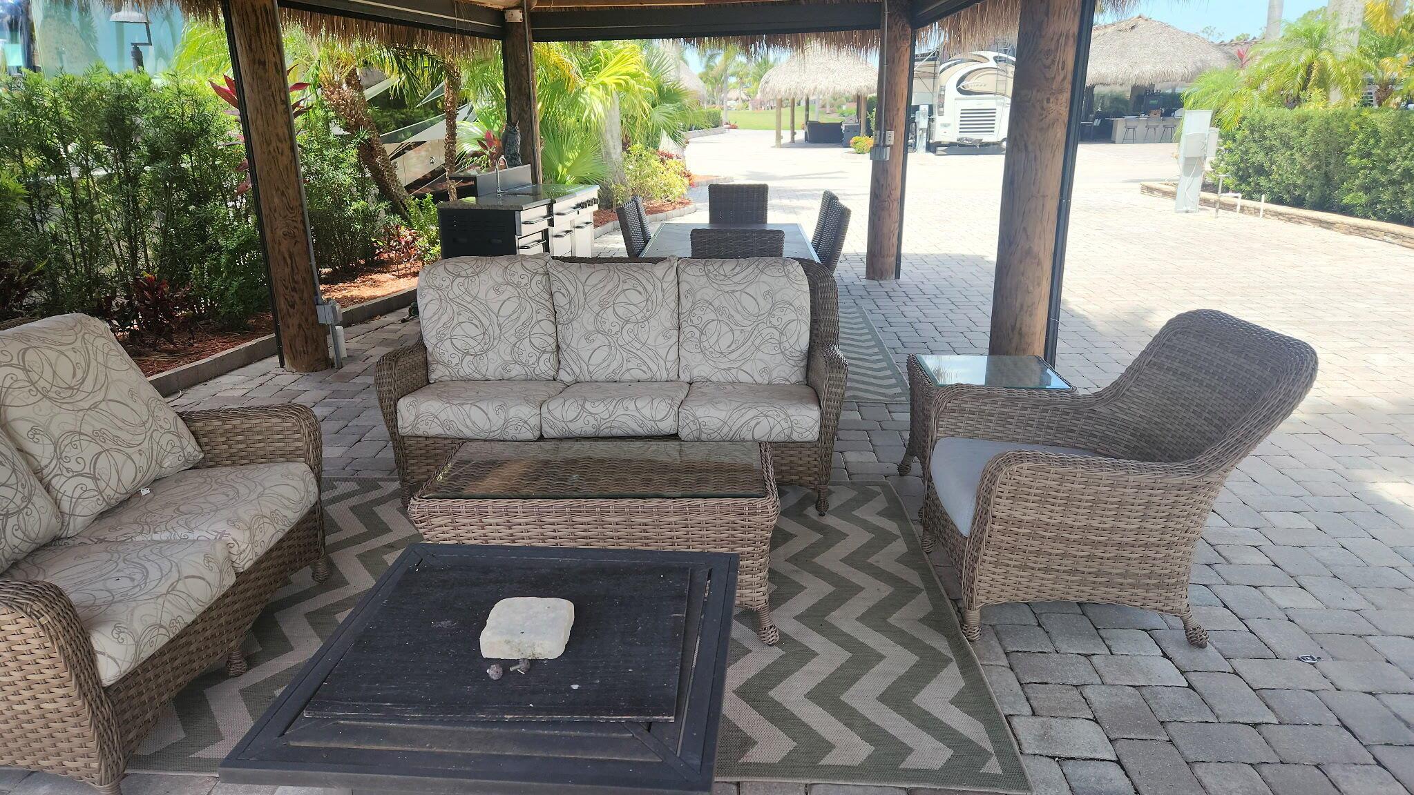 Homes for sale in Port St Lucie, FL | 219 Nw Chipshot Lane, Port St Lucie, FL 34986 | MLS# R11077943