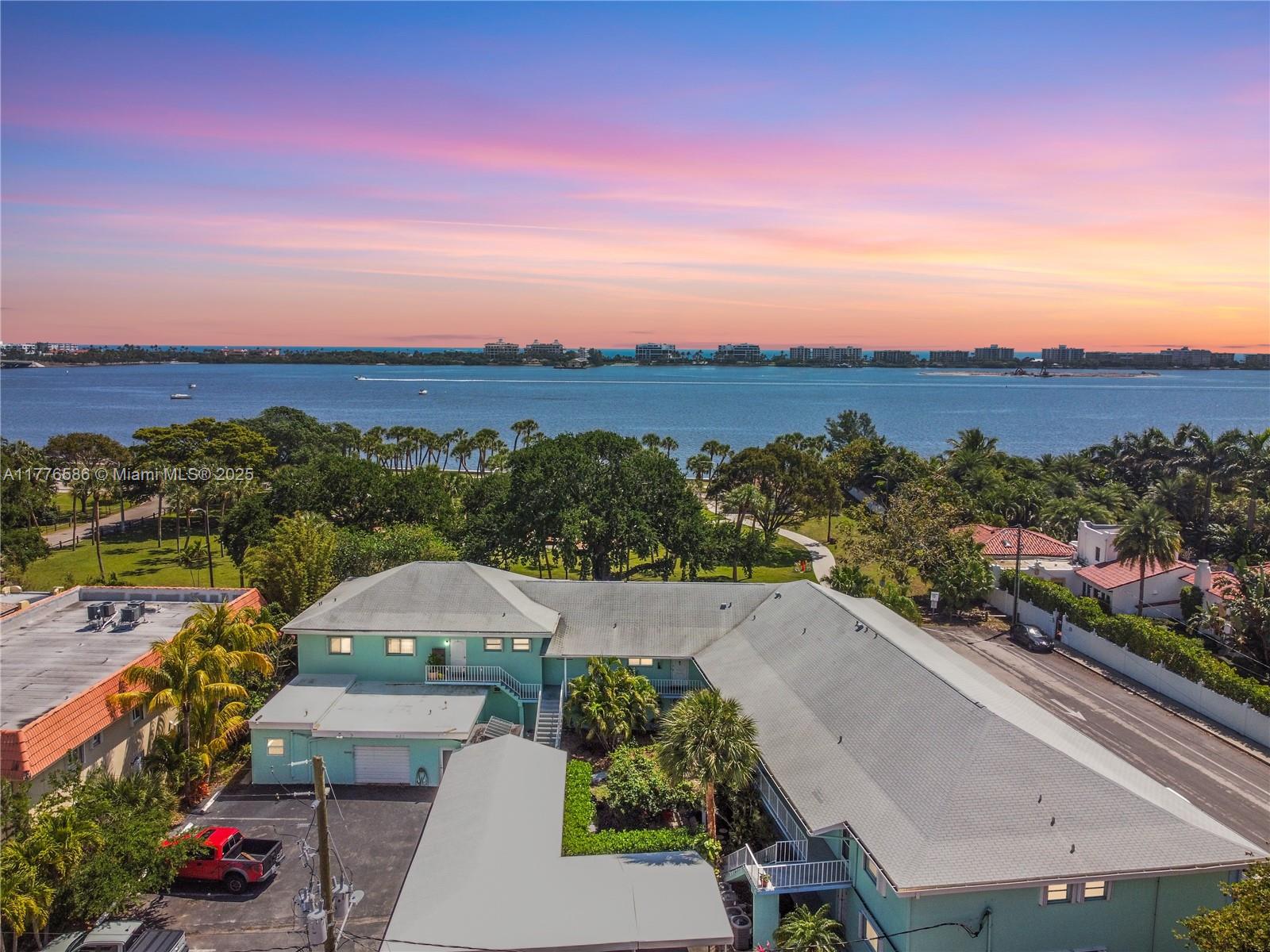 Four Twenty One Condo