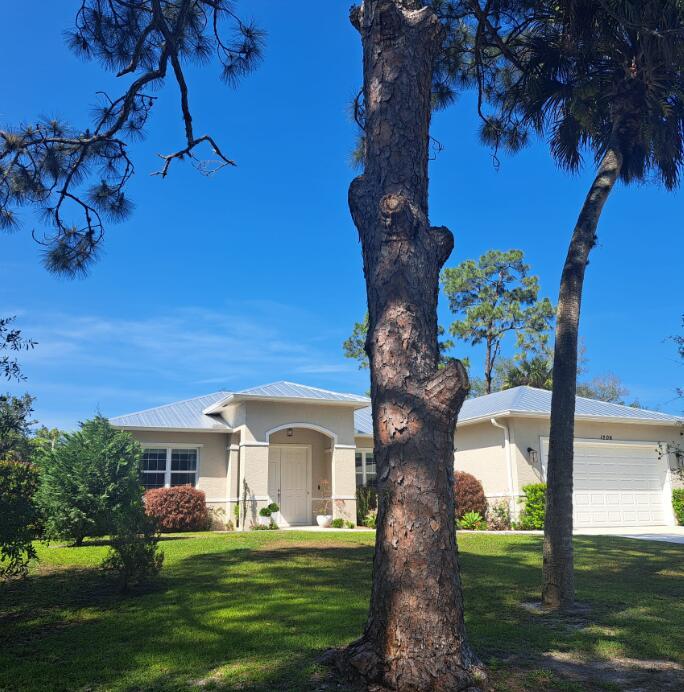 Homes for sale in Fort Pierce, FL | 1206 Royal Palm Boulevard, Fort Pierce, FL 34982 | MLS# R11078052