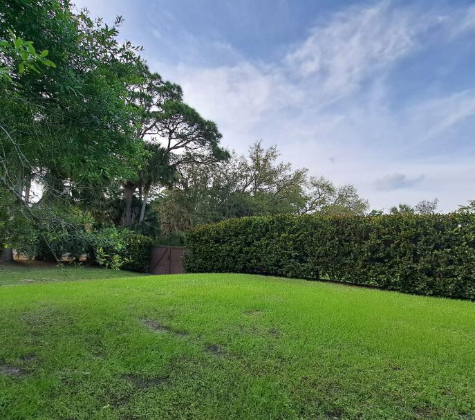 Homes for sale in Fort Pierce, FL | 1206 Royal Palm Boulevard, Fort Pierce, FL 34982 | MLS# R11078052