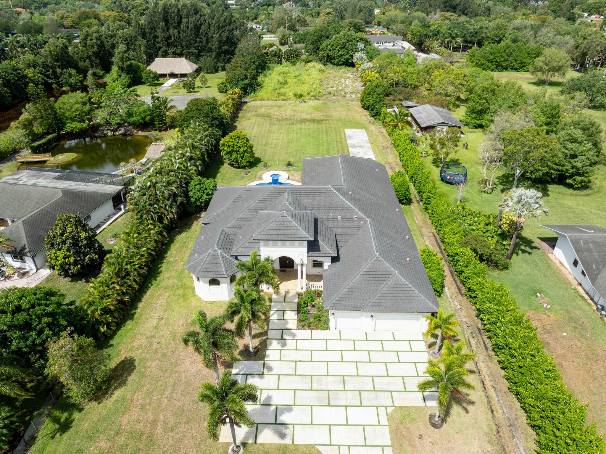 Homes for sale in Southwest Ranches, FL | 5941 Sw 185Th Way, Southwest Ranches, FL 33332 | MLS# F10495036