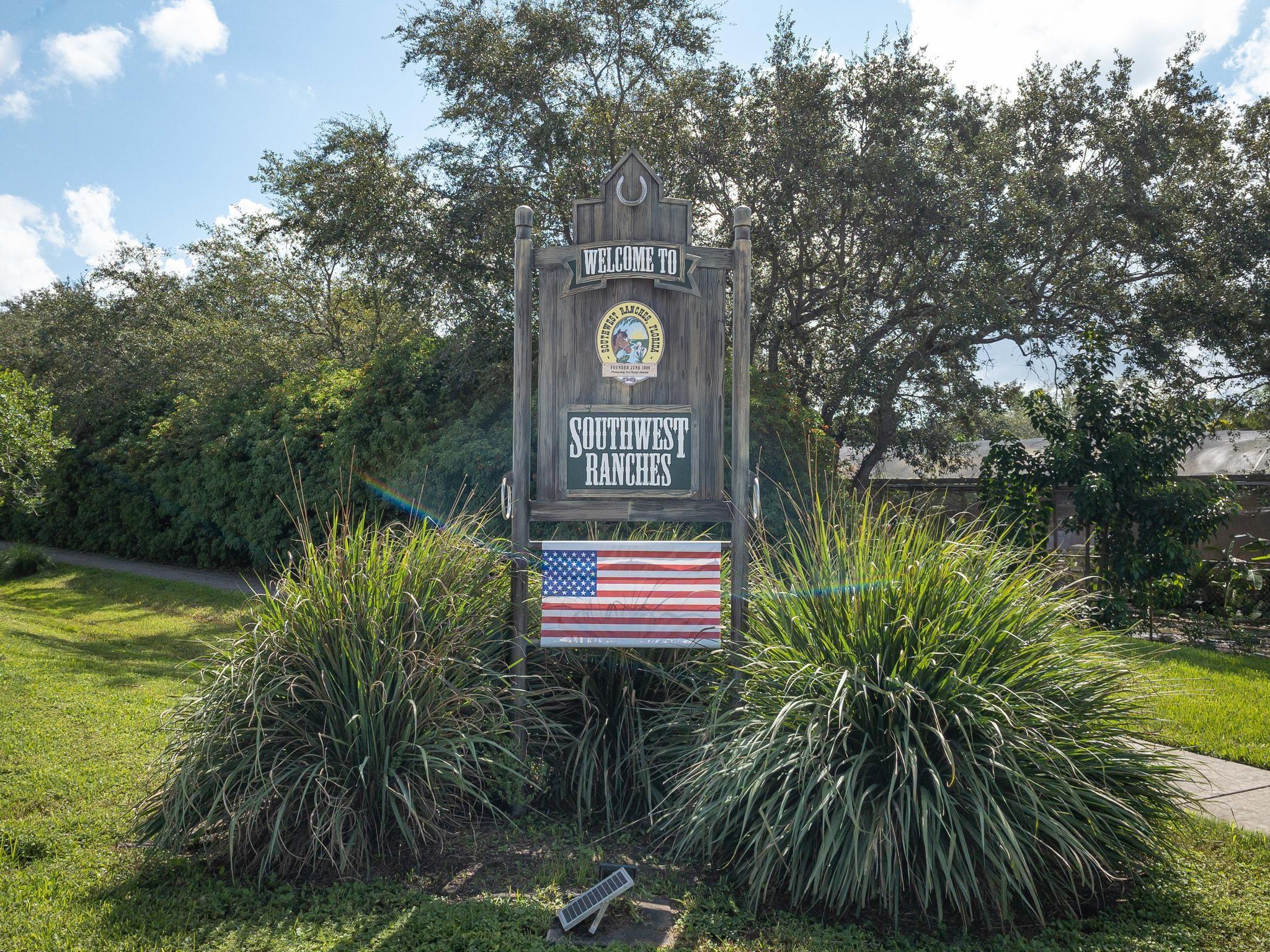 Homes for sale in Southwest Ranches, FL | 5941 Sw 185th Way, Southwest Ranches, FL 33332 | MLS# F10495036