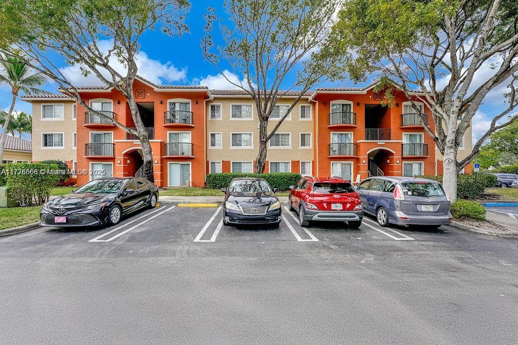 Homes for sale in West Palm Beach, FL | 4195 N Haverhill Rd #304, West Palm Beach, FL 33417 | MLS# A11776668