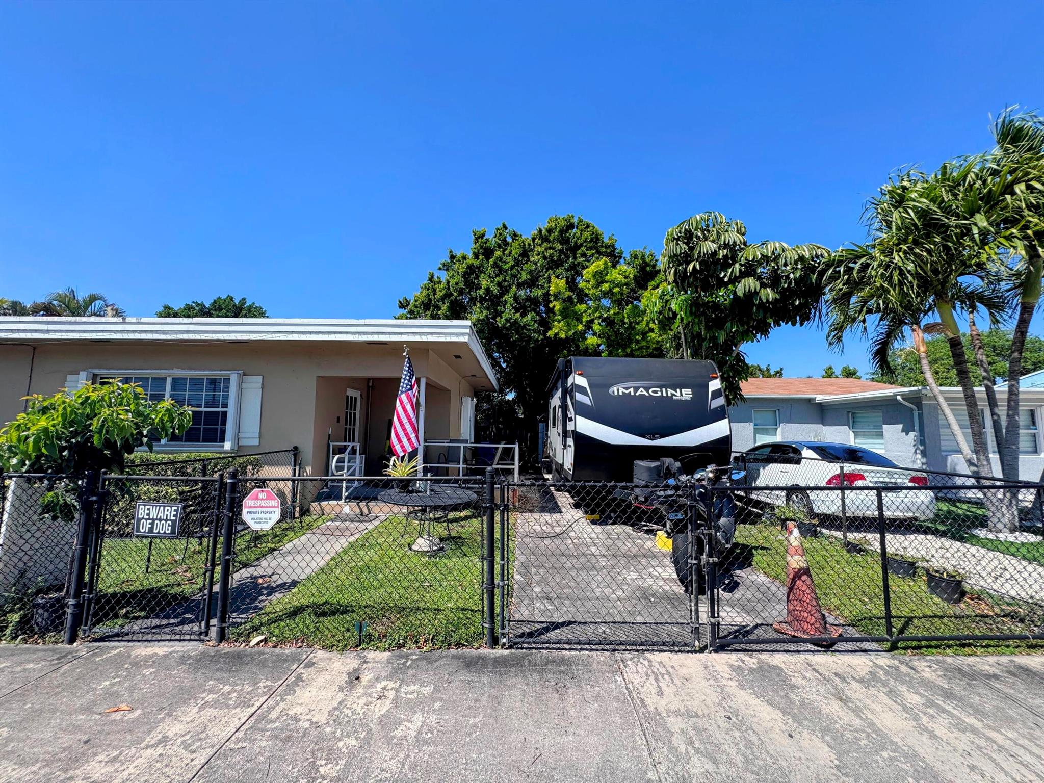 Homes for sale in Hollywood, FL | 900 N 24th Avenue, Hollywood, FL 33020 | MLS# R11078379