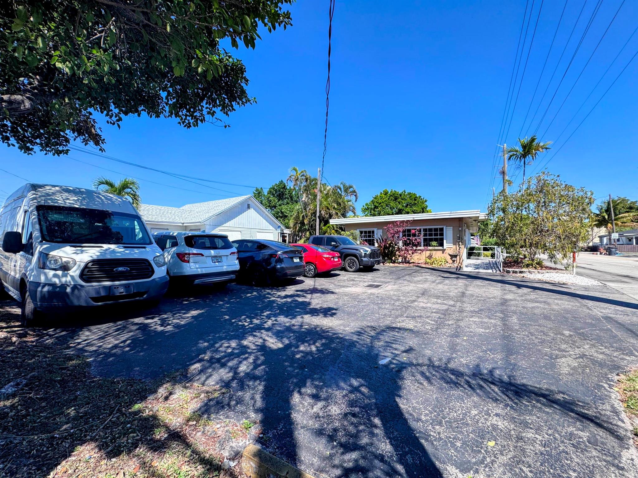 Homes for sale in Hollywood, FL | 900 N 24th Avenue, Hollywood, FL 33020 | MLS# R11078379