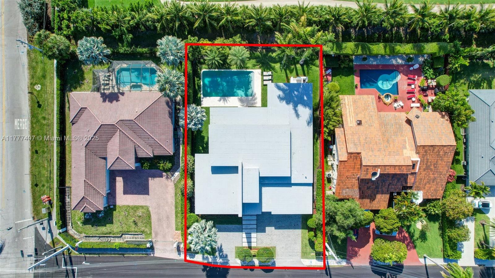 Homes for sale in Hallandale Beach, FL | 907 Diplomat Pkwy, Hallandale Beach, FL 33009 | MLS# A11777497