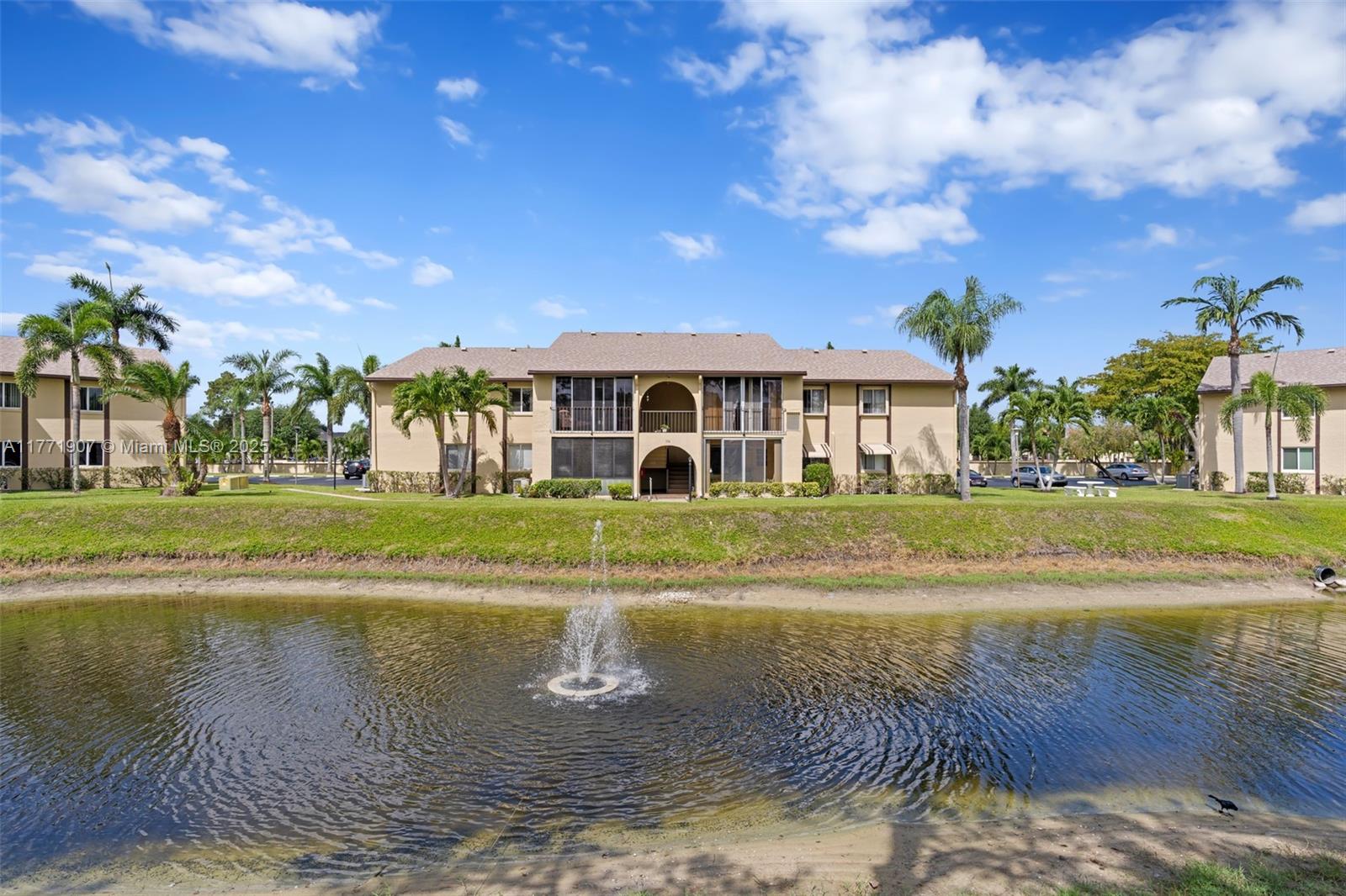 Homes for sale in Green Acres, FL | 336 Pine Ridge Cir #B-1, Green Acres, FL 33463 | MLS# A11771907