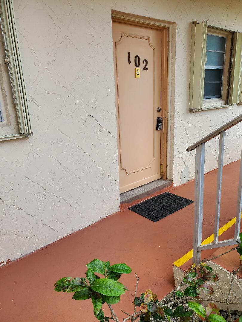 Homes for sale in Royal Palm Beach, FL | 12026 Greenway Circle S #102, Royal Palm Beach, FL 33411 | MLS# R11078580