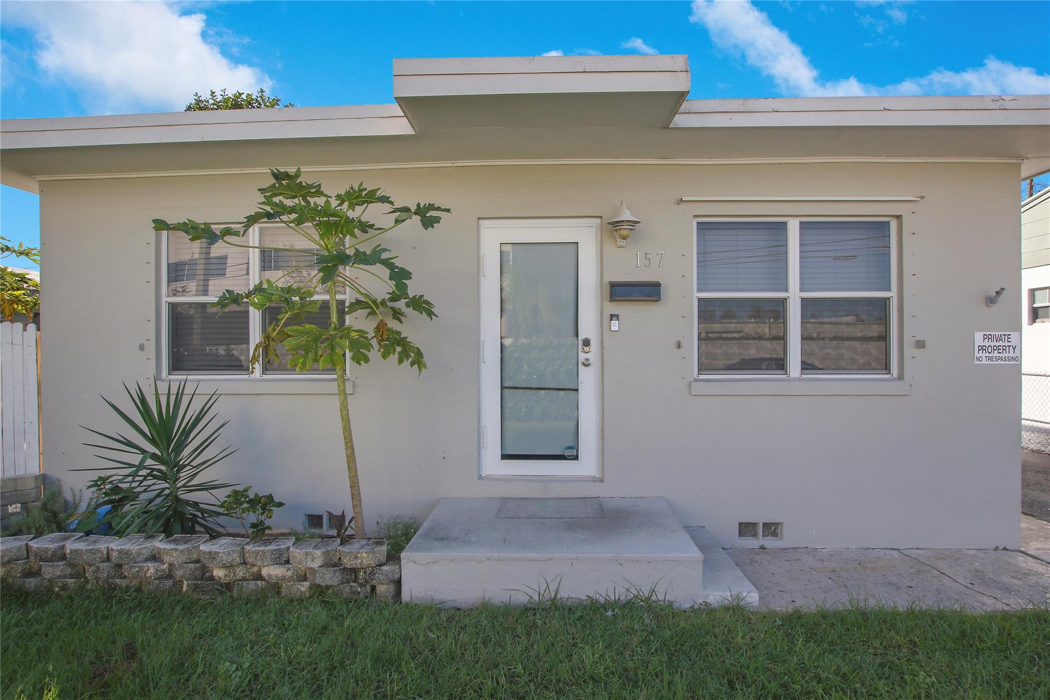 157 E 25th Street Riviera Beach FL 33404 | F10496419