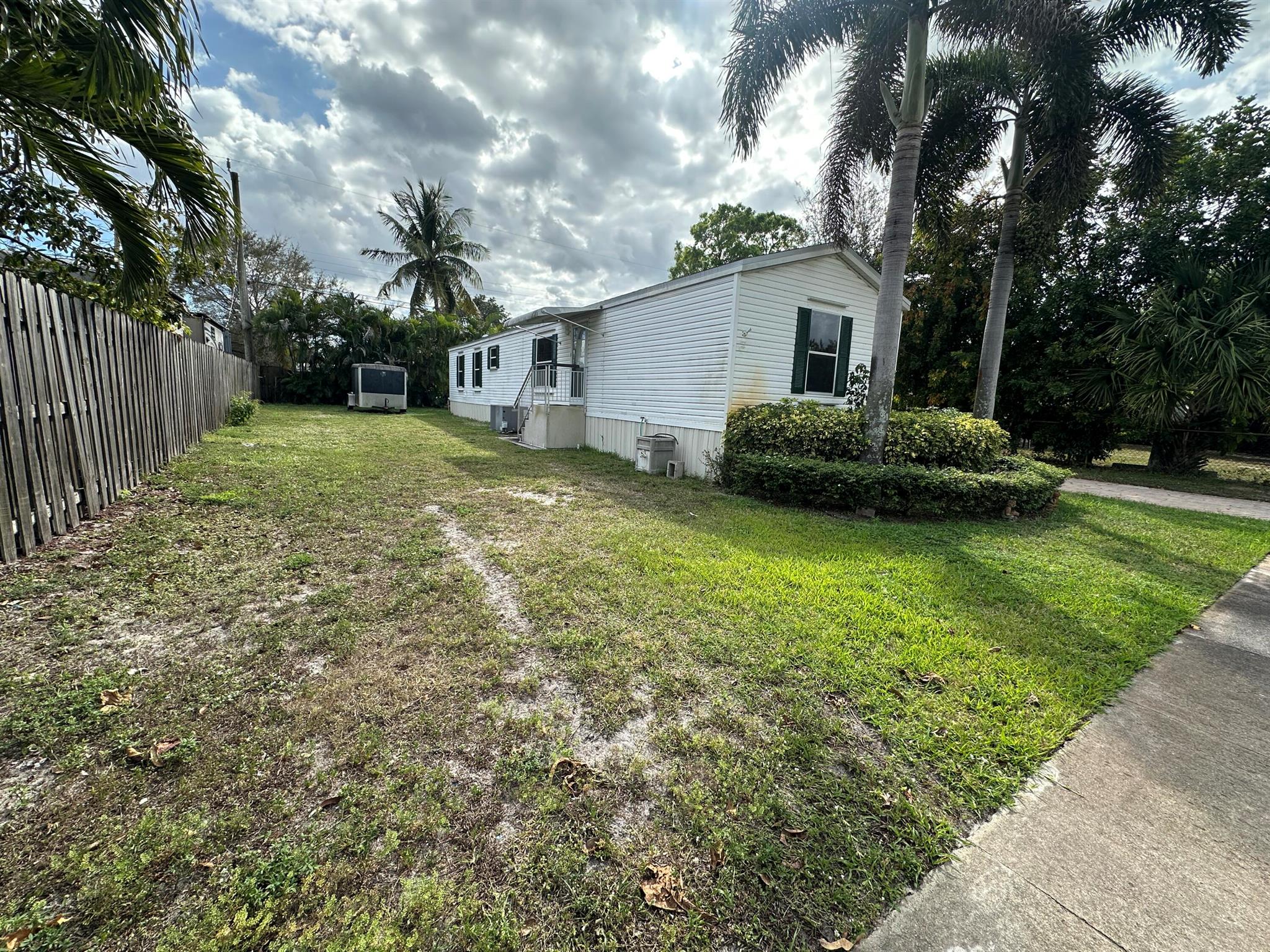 Homes for sale in West Palm Beach, FL | 5920 Cartier Road, West Palm Beach, FL 33417 | MLS# R11078640