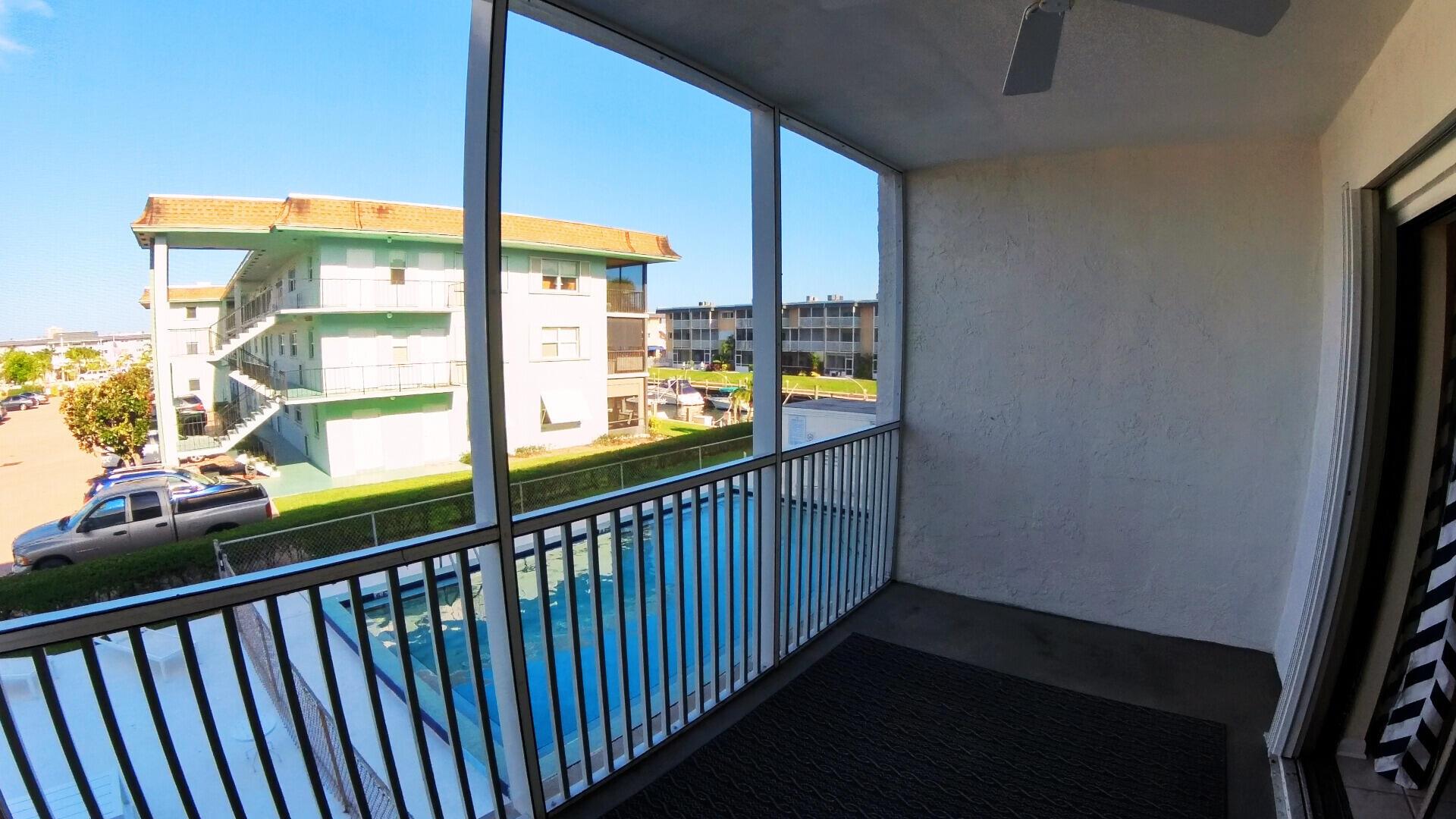 Homes for sale in North Palm Beach, FL | 236 Castlewood Dr #202, North Palm Beach, FL 33408 | MLS# R11078739