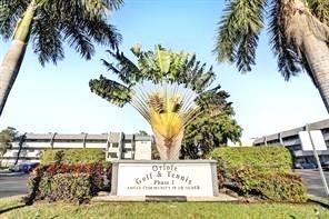 Oriole Golf & Tennis Club