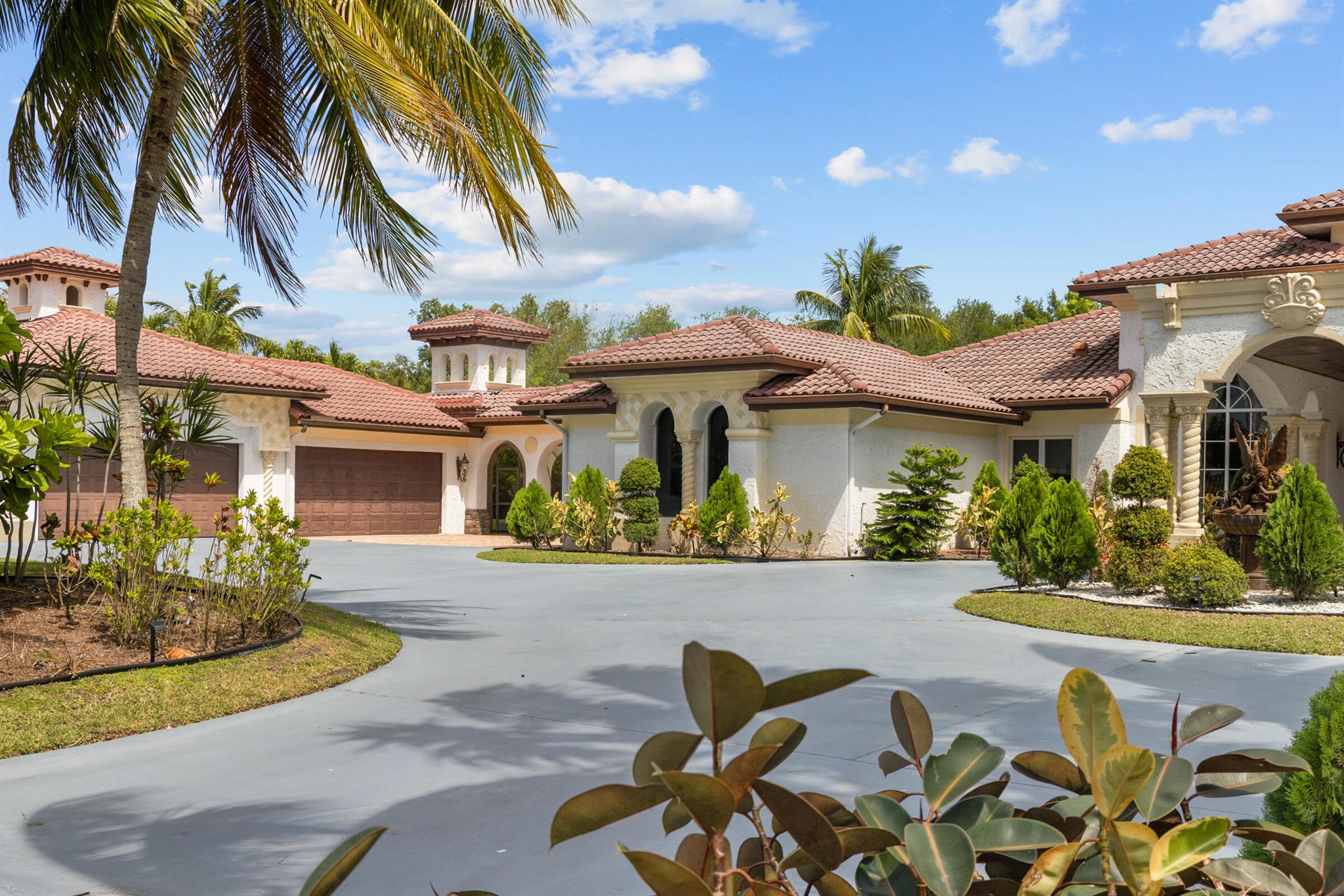 Homes for sale in Delray Beach, FL | 10058 El Caballo Court, Delray Beach, FL 33446 | MLS# R11079009