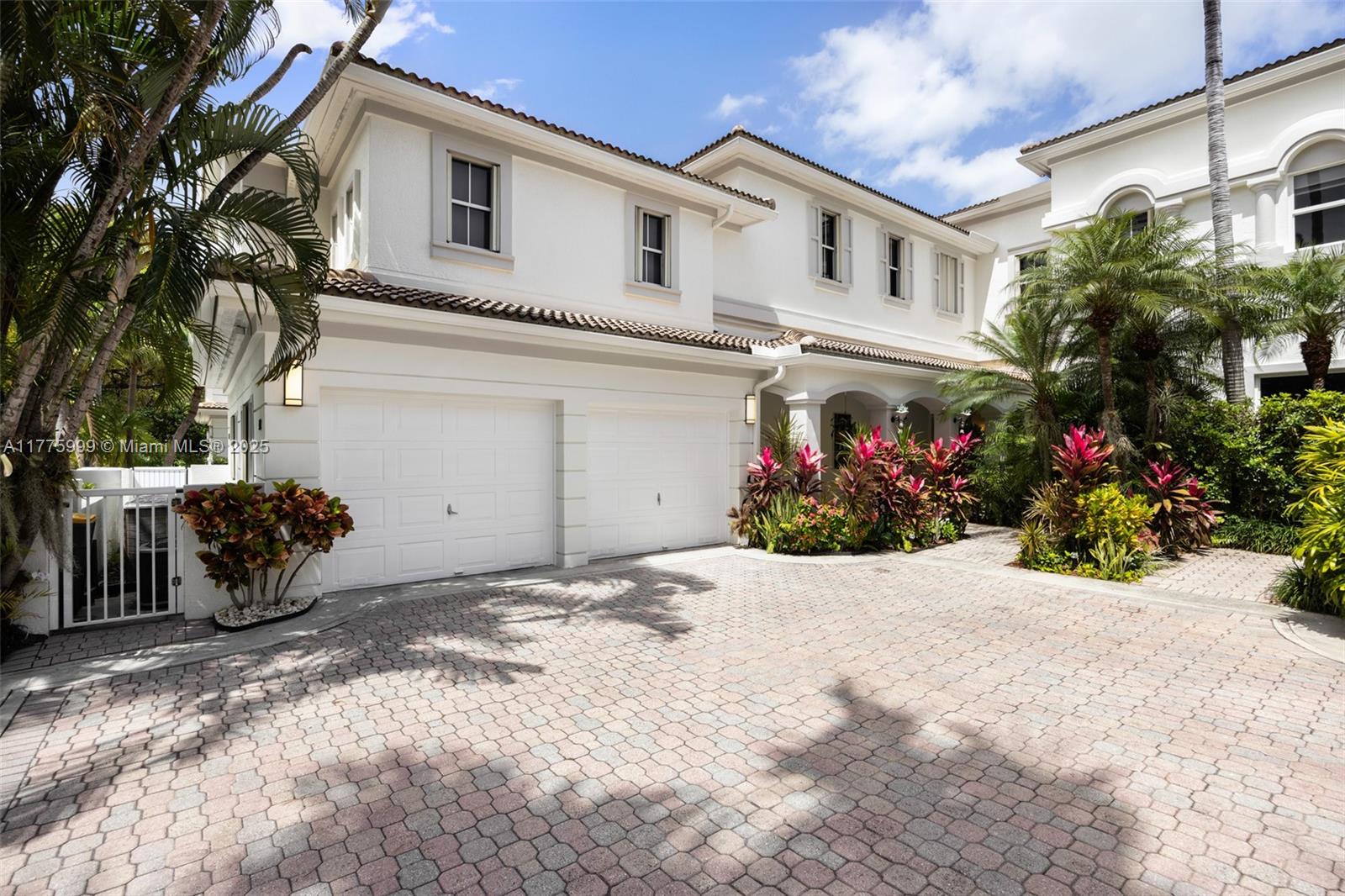 The Courtyards At The Poi