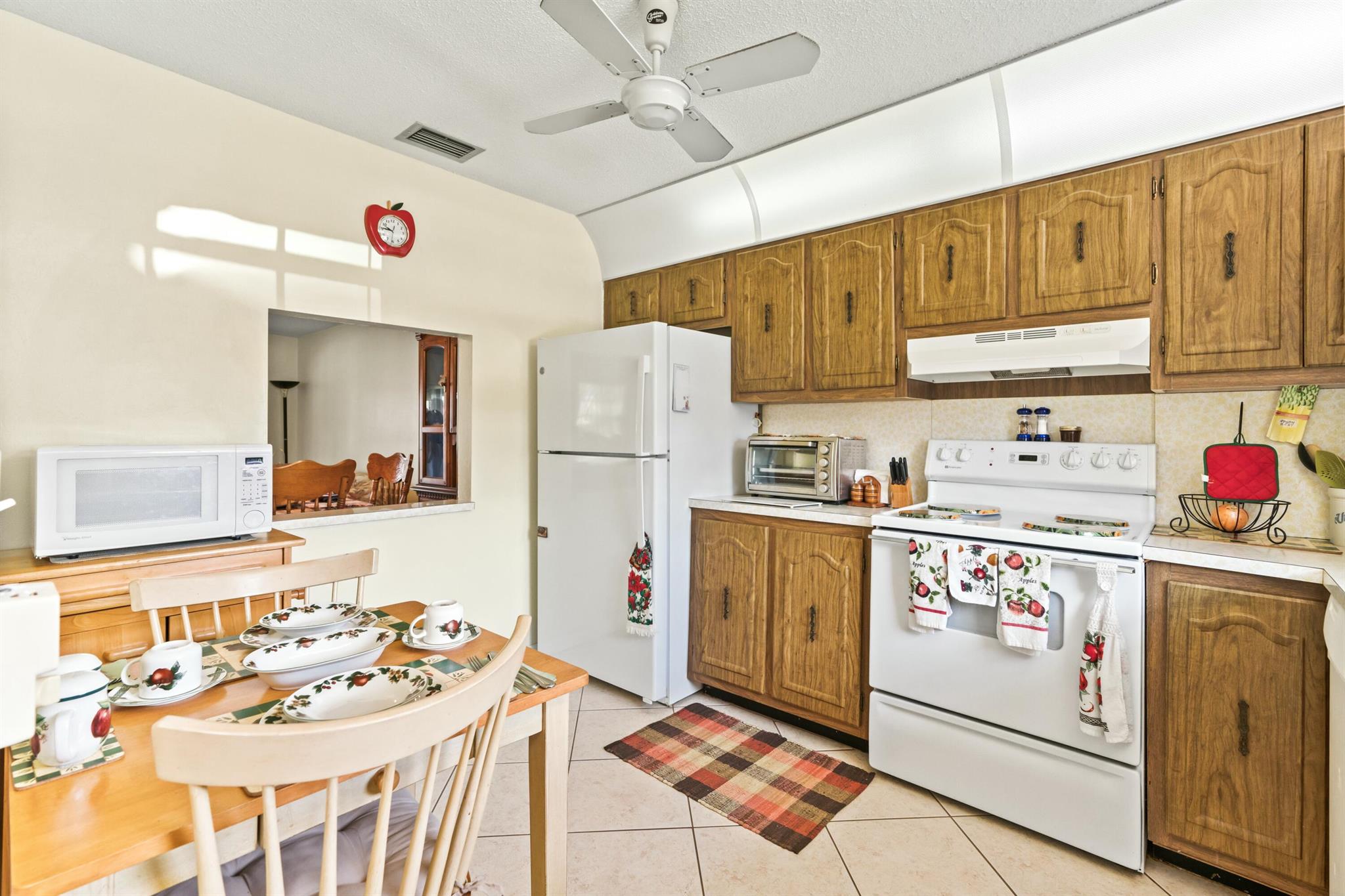 Homes for sale in Lake Worth, FL | 674 Laconia Circle, Lake Worth, FL 33467 | MLS# R11079053