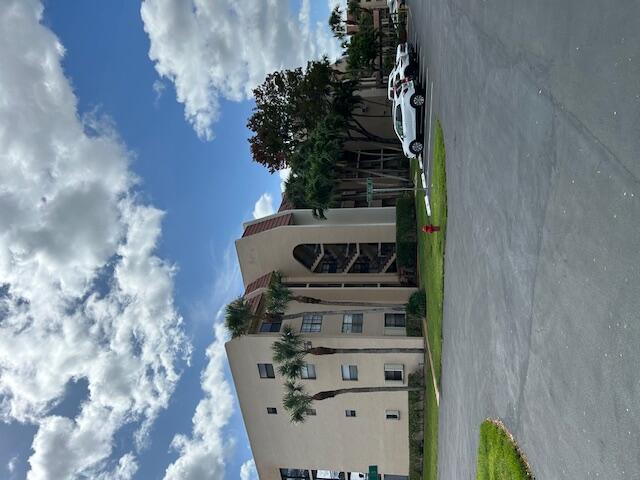 Golden Lakes Village