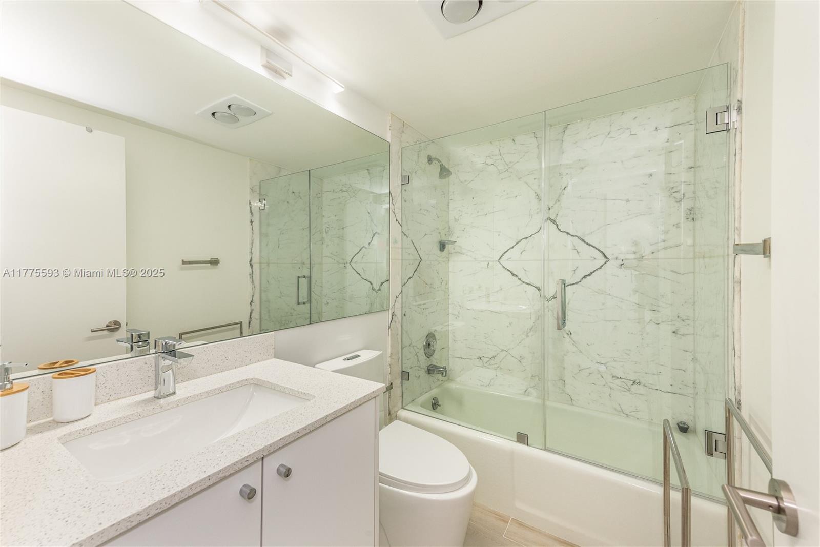 155 Ocean Lane Dr #404, Key Biscayne FL 33149
